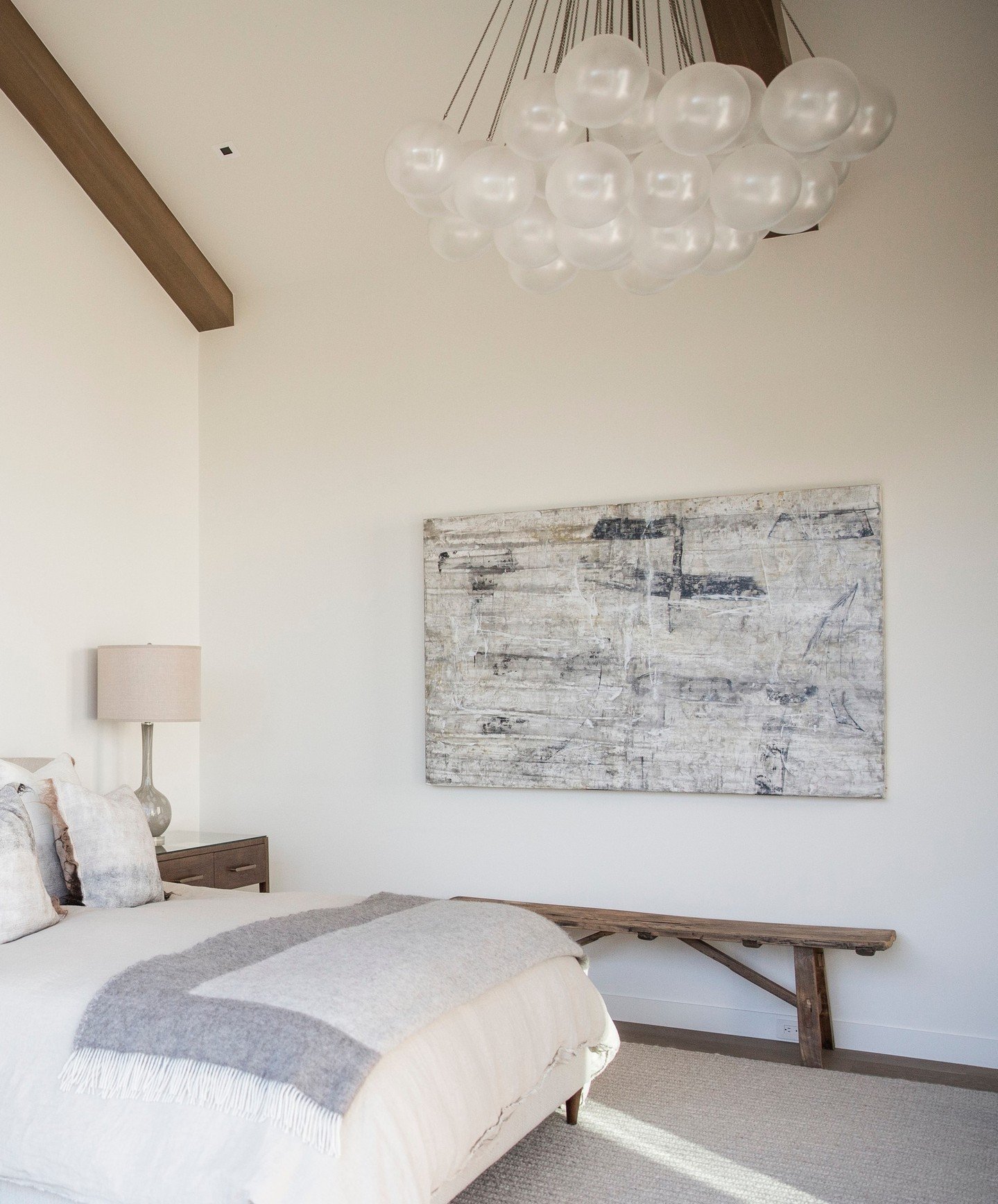 A serene space at #ModernZen.⁠
⁠
#interiordesign #customhome #dreambedroom #serenespace #peacefulhome