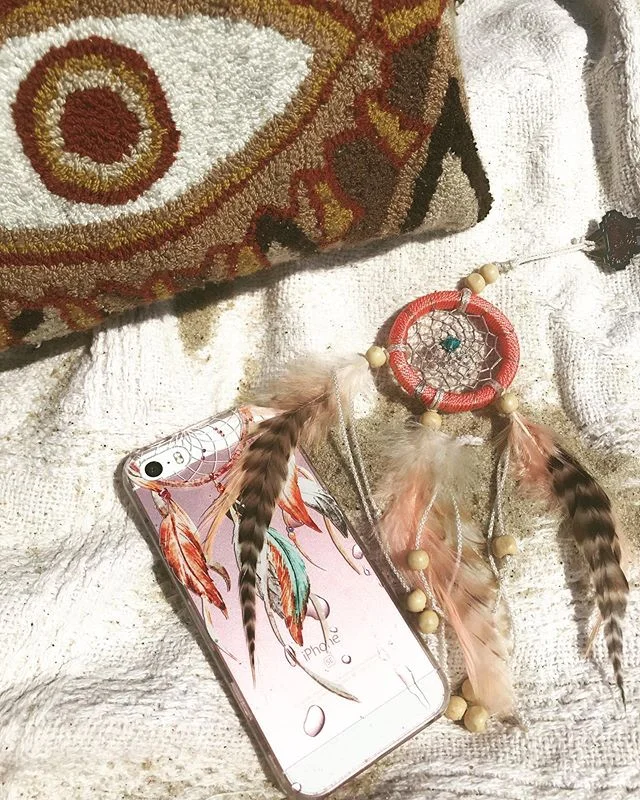 Doing what I 💗 to do - In 💗 with our 2&rdquo; Key holders #dreaming #dreamcatcher #dreamer #nativechic #bohostyle #bohochic #boho #bohemian #nativeamericaninspired #handmade #handmadebyartisans #artisan #feathers #doingwhatilovetodo #dowhatyoulove 