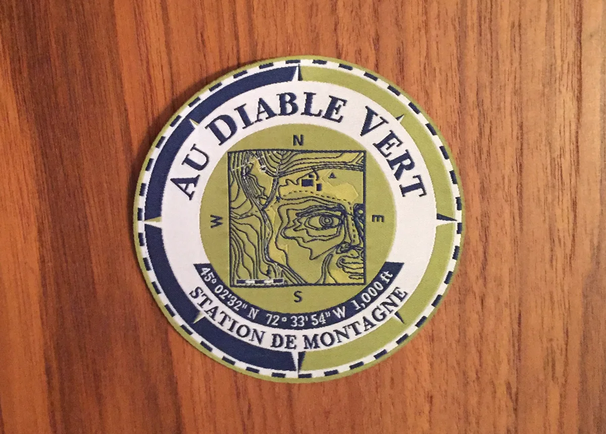 woven patch / patch tissé