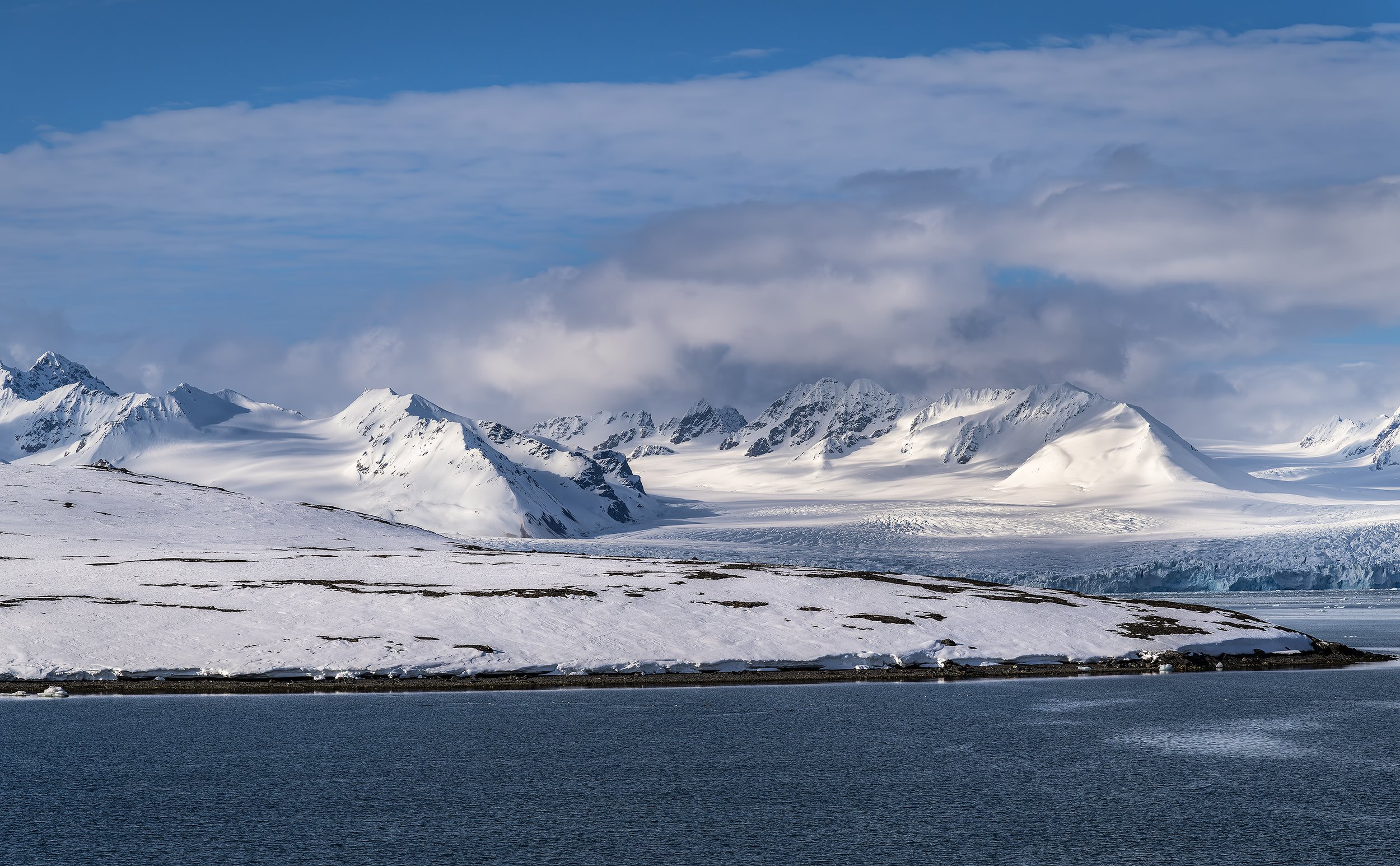 Land of Ice, Glaciers and Mountains, Svalbard 2026