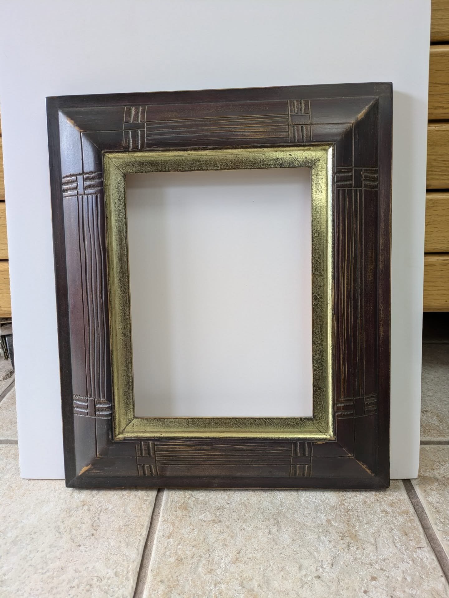 Colorado 3.75"
9x12
$305 + free shipping
Purple yellow undertones 16k in
.
Comment below to have name entered into drawing. Name will be chosen at random in about five minutes. The person drawn will have first dibs on purchasing the frame.