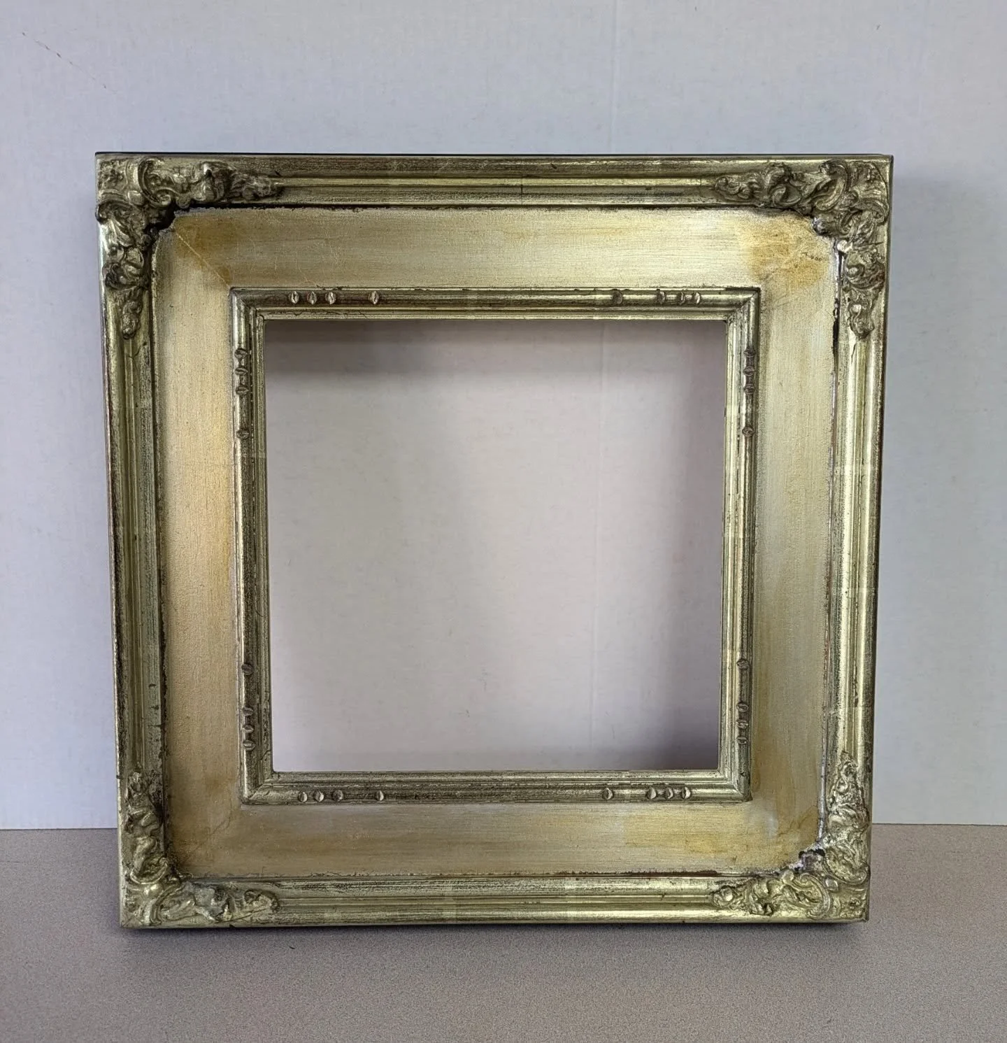Available
Manchester 4" width- accommodates up to 1 1/2" painting depth
16k in and out warmed SML panel
12x12
$390 + free shipping
.
Comment below if interested