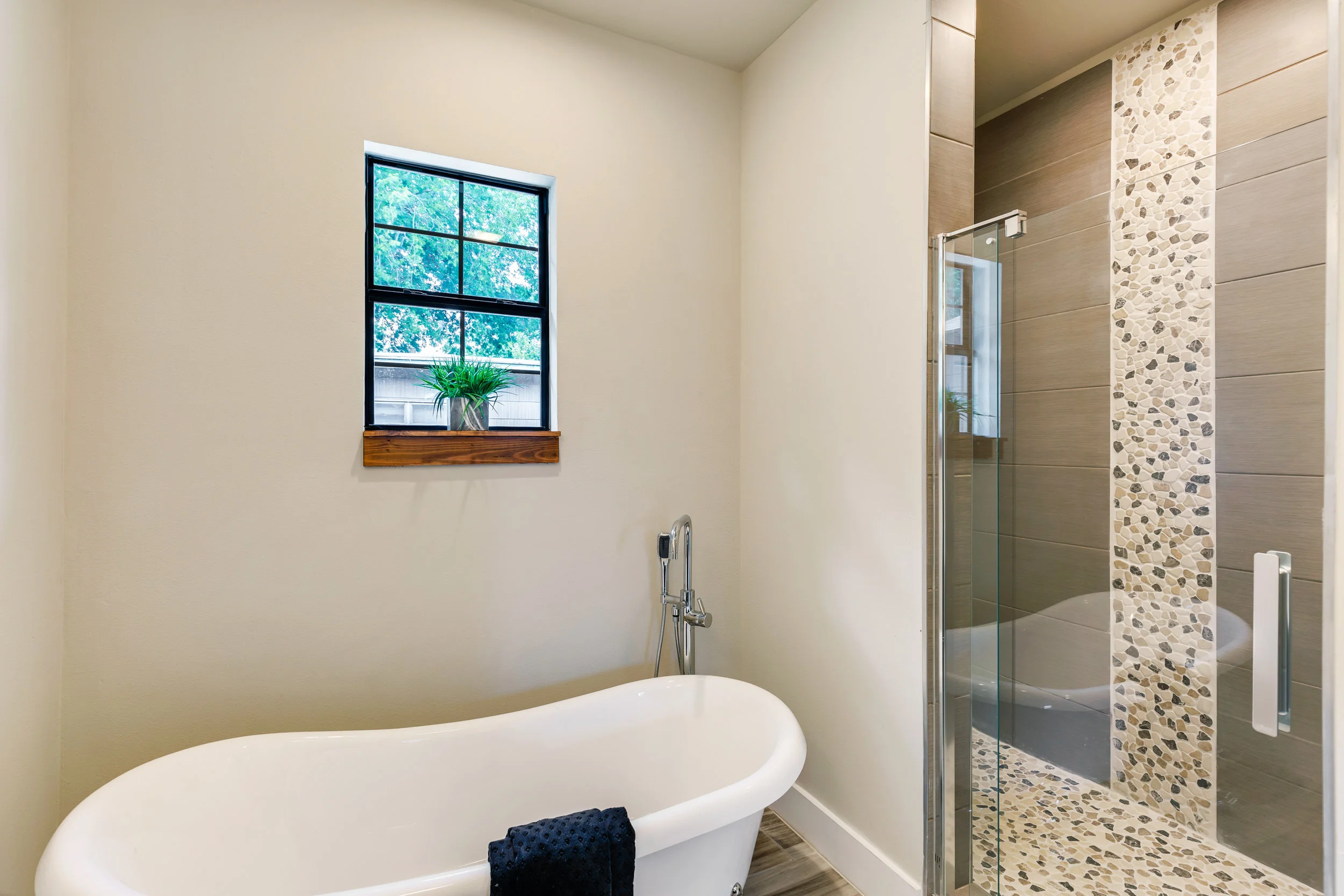 27_232StCharles127.jpg