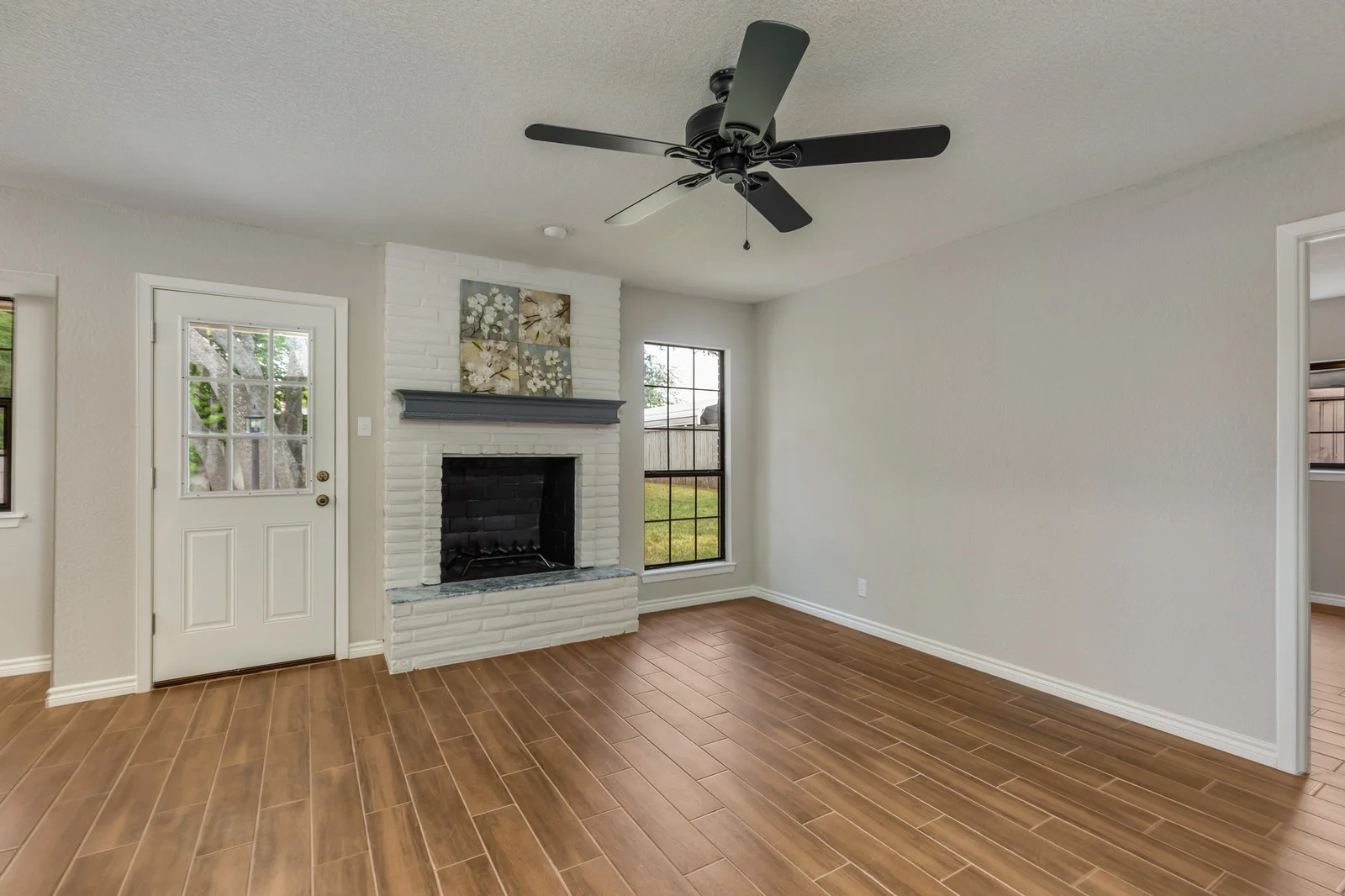 15_3743Chartwell115_mls.jpg