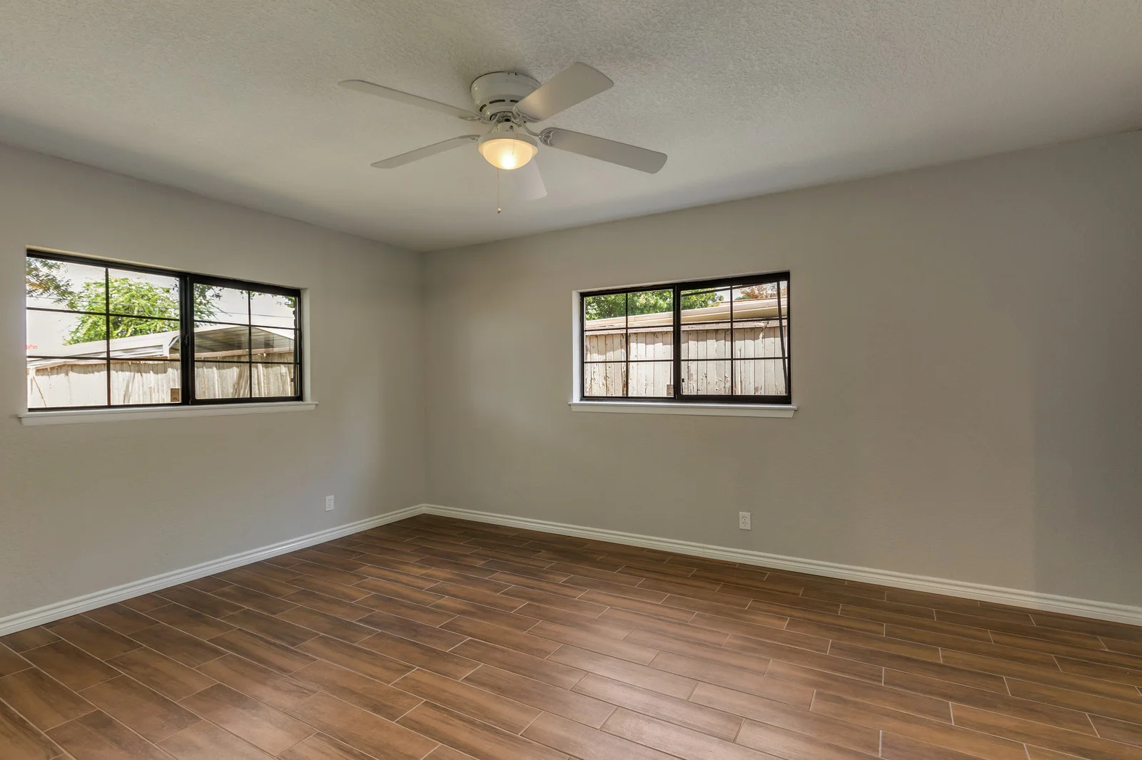 19_3743Chartwell119_mls.jpg