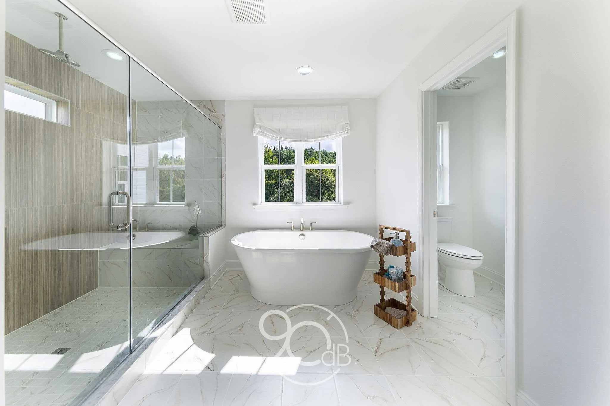 Linden_988_Brookfield_Drive_17-web-or-mls-IMG_4735.jpg