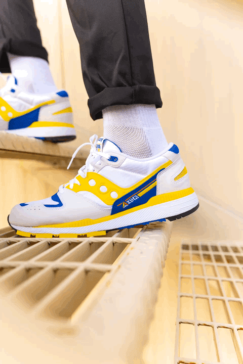Saucony-Azura2.gif