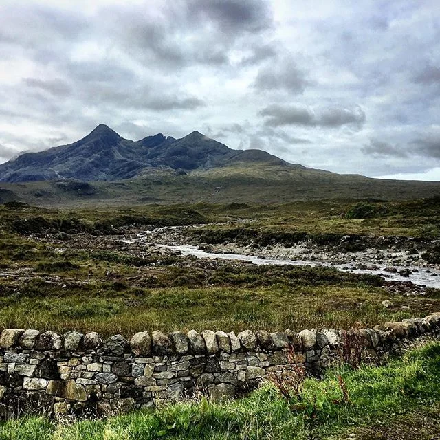 let me tell you that I love you / and I think about you all the time #scotland #scotspirit #scotlandlover #scotlandsbeauty #scotland_greatshots #visitscotland #travel #travelphotography #tasteintravel #lifewelltravelled #instascotland #highlands #sky