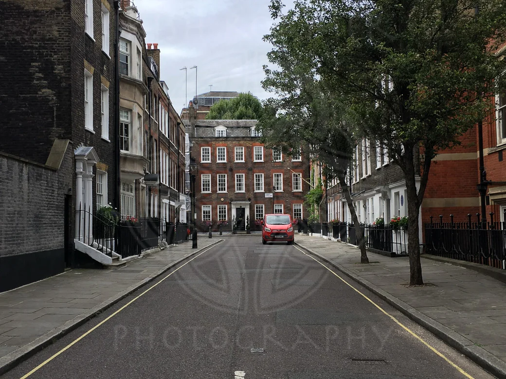 London Streets (2) - 1-2.JPG