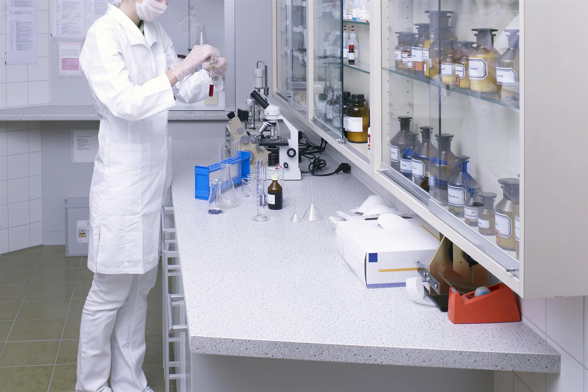 Purchasing-Lab-Furniture-and-Equipment.jpg