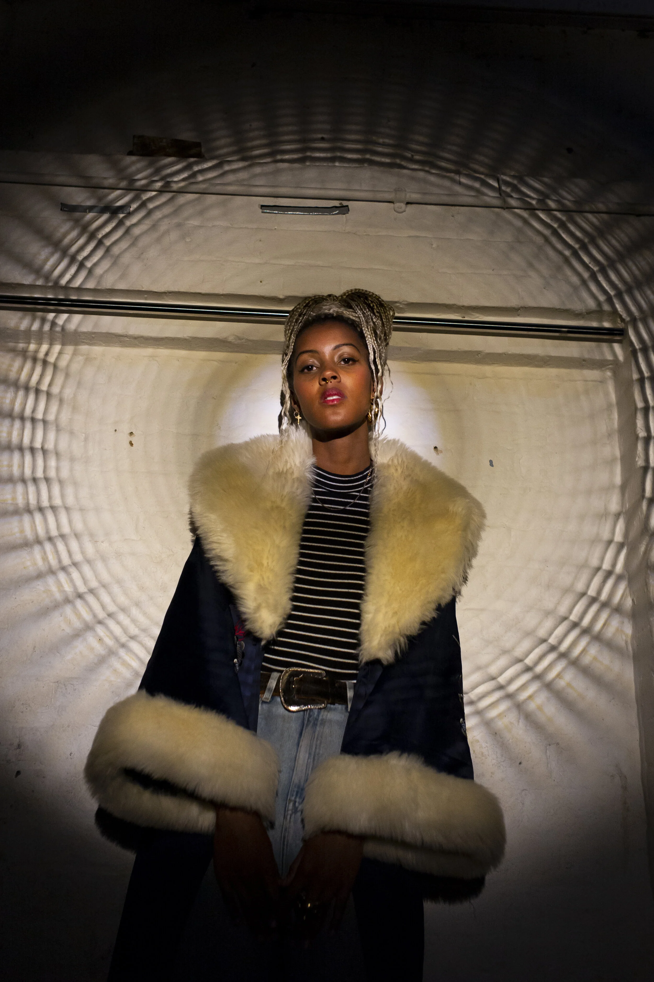  Lou Jasmine - Photographer 