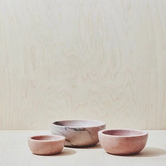 P I N K / marble bowls ๐
.
From another of my fav home furnishing store in NY @michelevarian
.
#interiorstyling #home #objectsofdesire #friday #crush