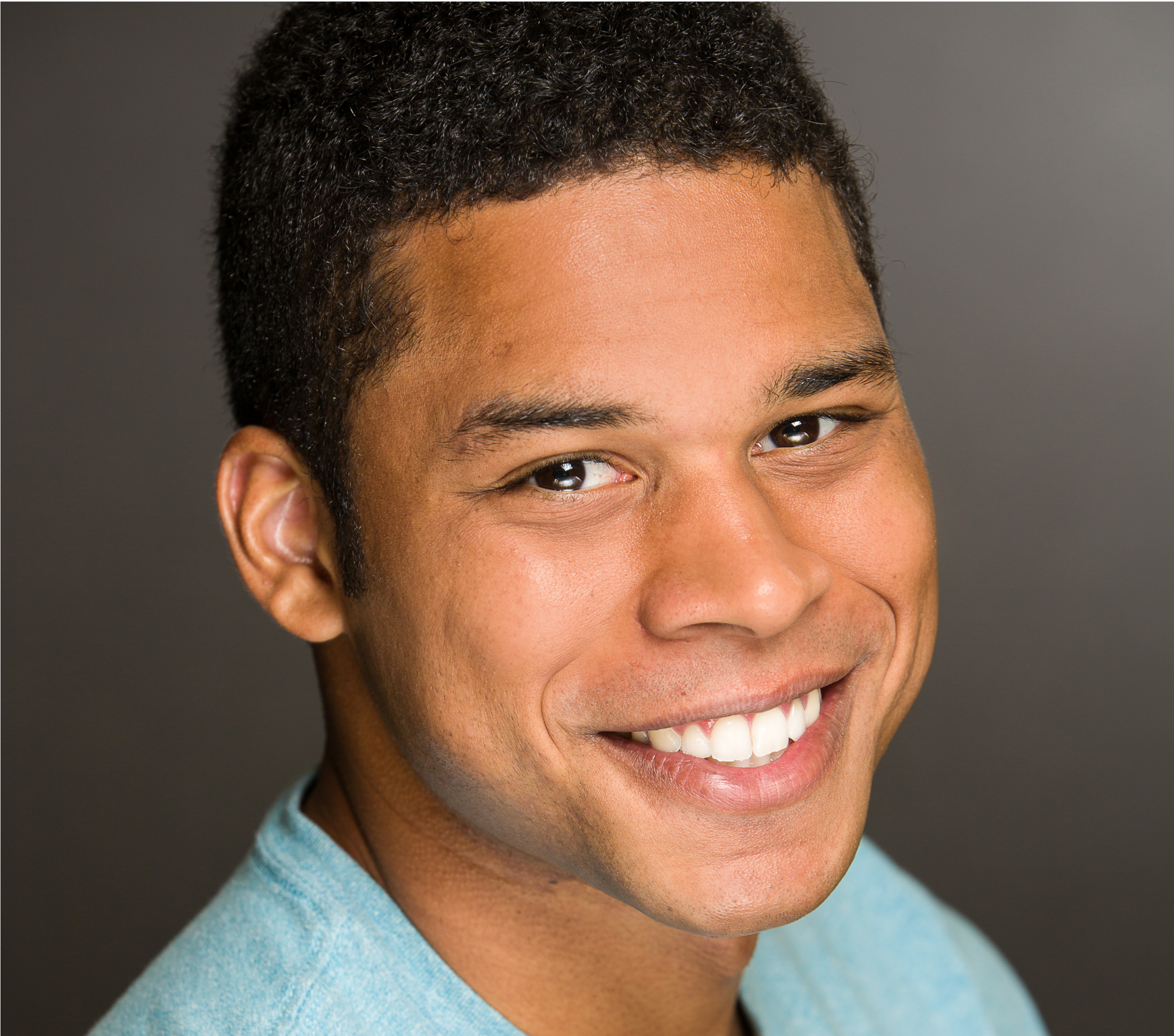 headshot1.jpg