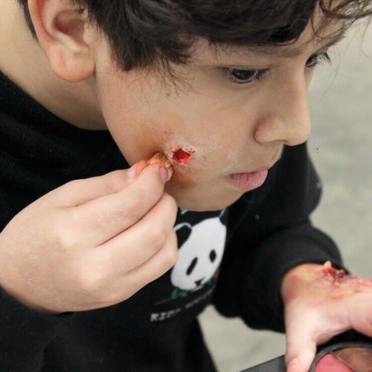 Teen Special FX Makeup Workshop (with SFX kit)