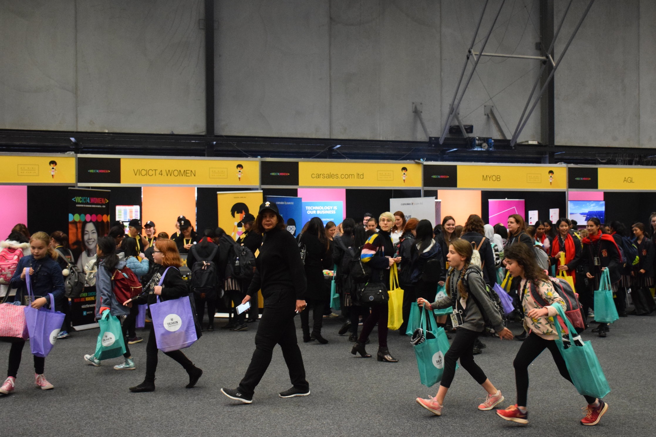 Go-Girl-Tradeshow.jpg
