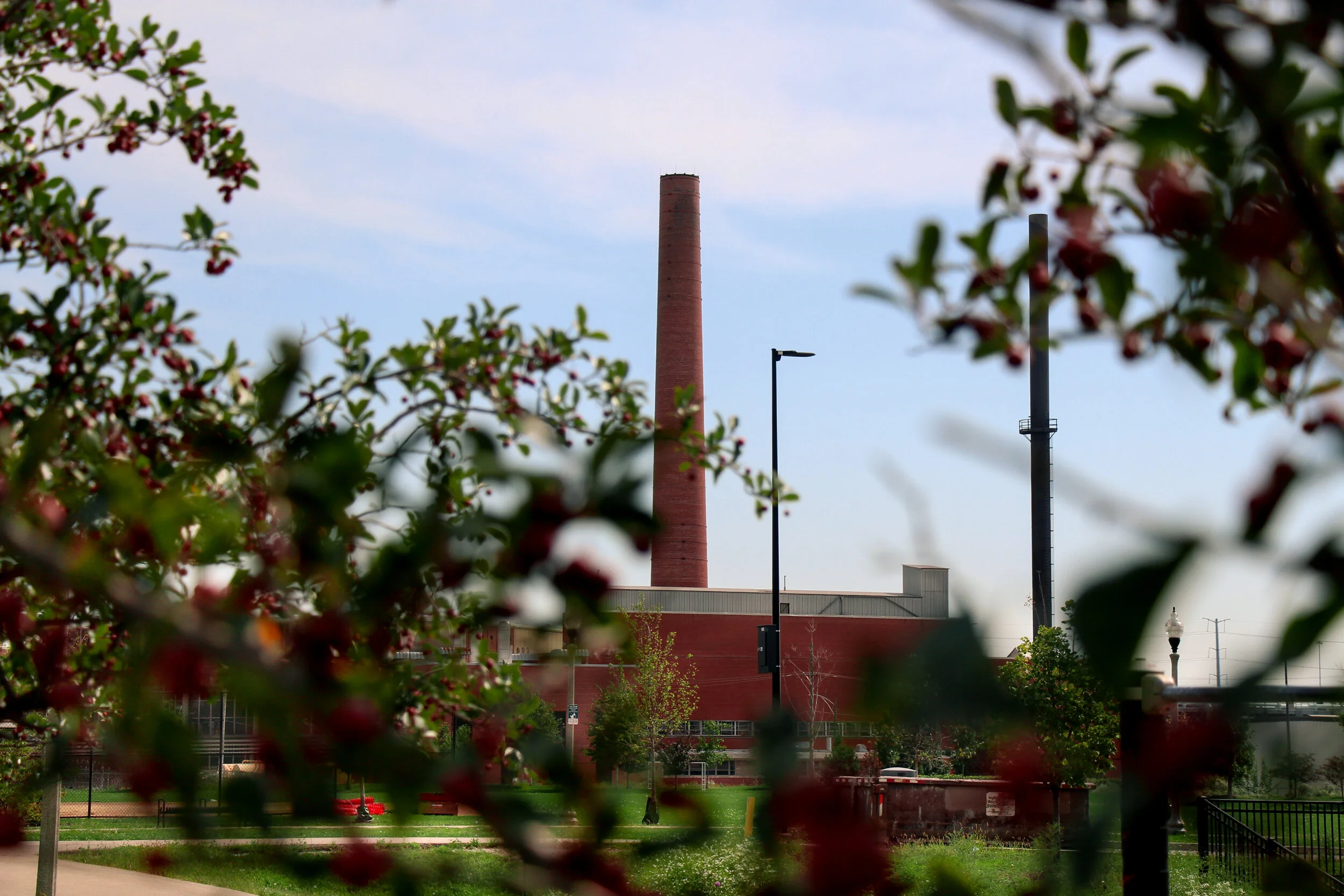 La Villita Park neighbors Cook County Department of Corrections and coal plant.