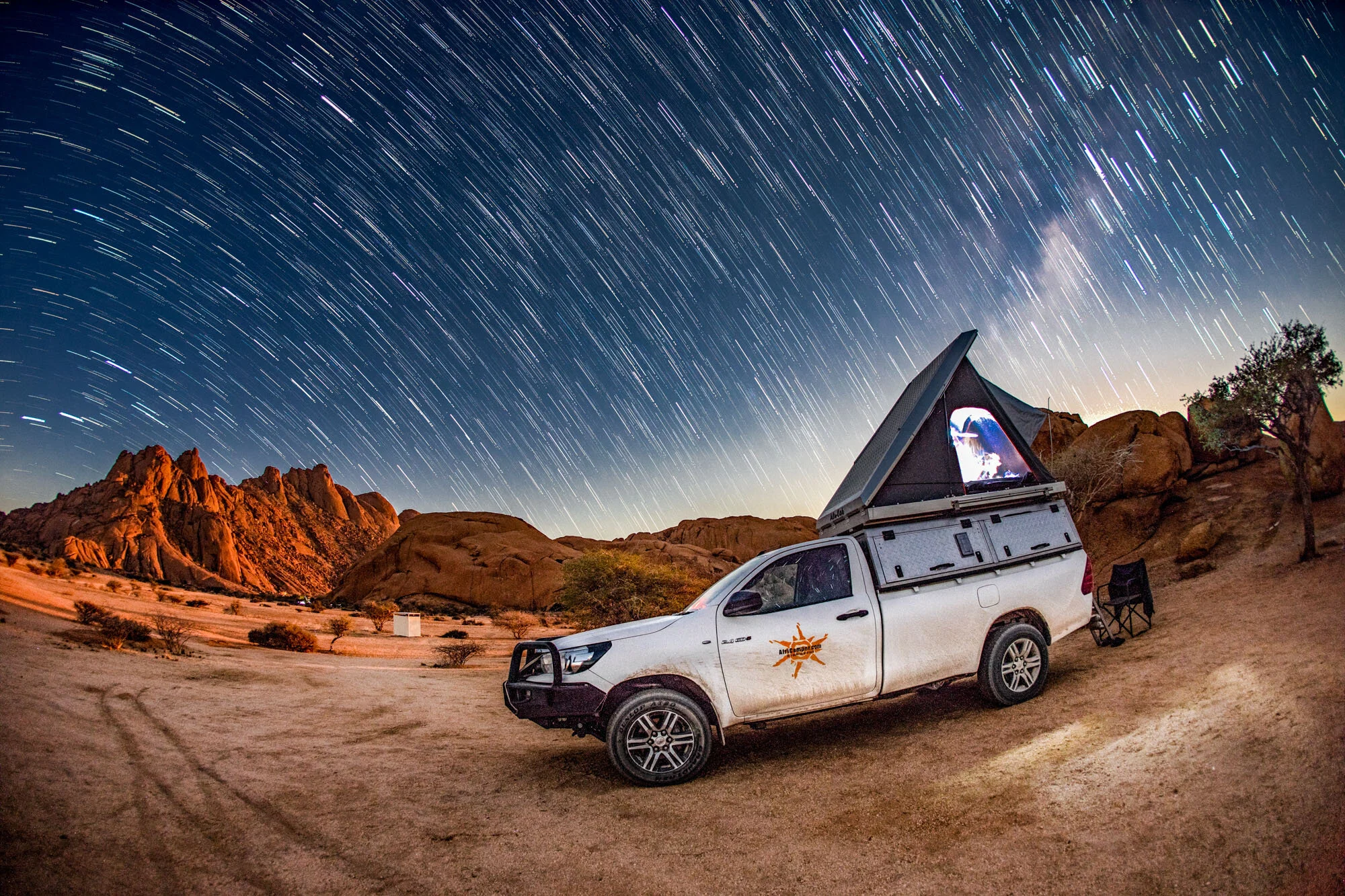 Star Trail Spitzkoppe 3.jpg