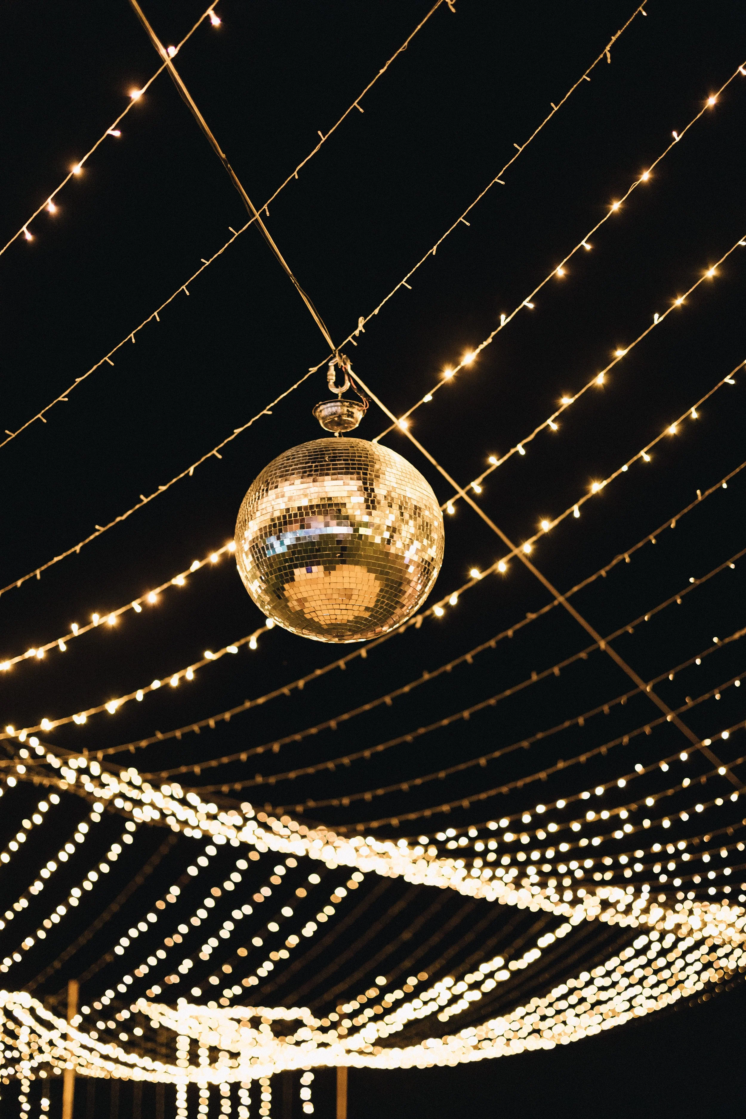Emvielle_WeddingReid_USV_11.8.2023_2075__25A7021.jpg
