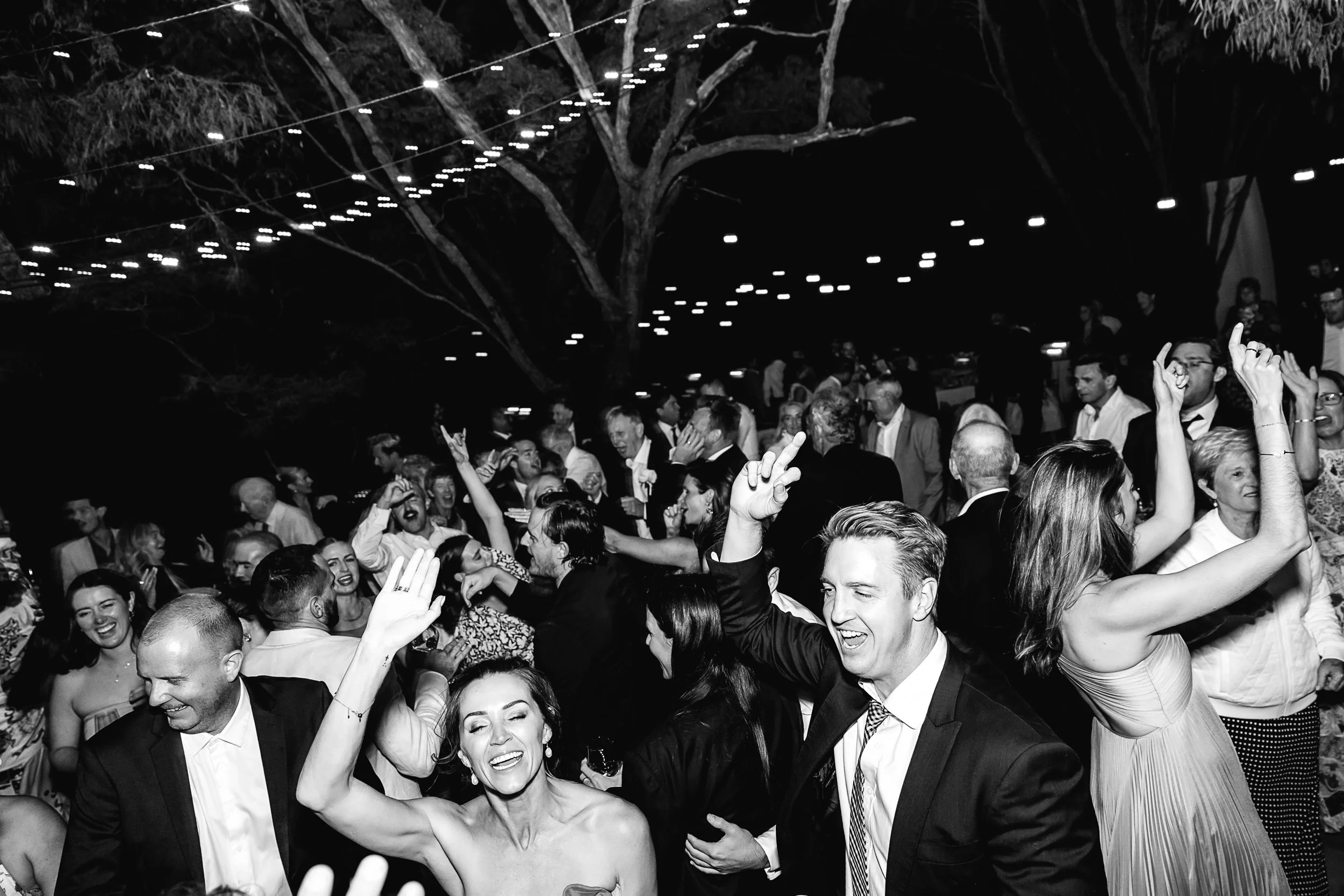Emvielle_WeddingBinns_Yallingup_1.3.20241176_0H5A8315.jpg