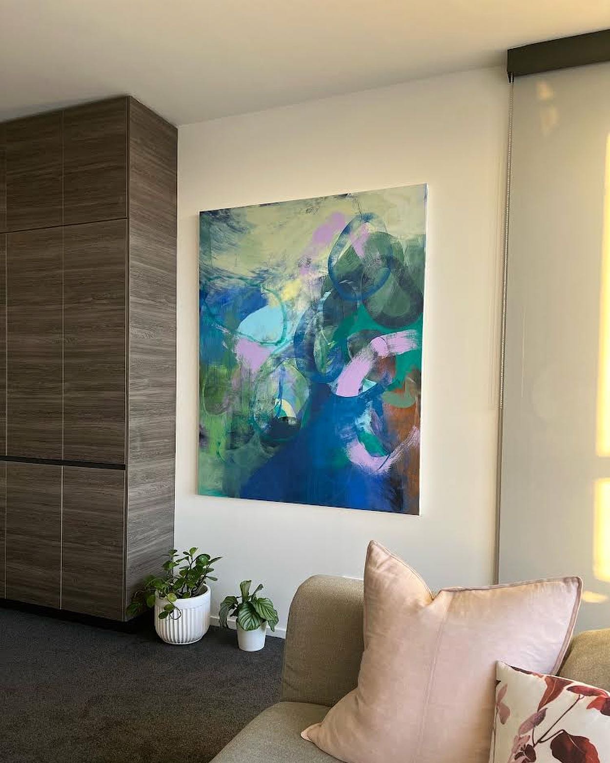 El and Cam contacted me a little while ago about commissioning a large piece of work to celebrate their recent marriage. It was an absolute delight working with them, and so great to receive shots of the finished product now installed in their home ?