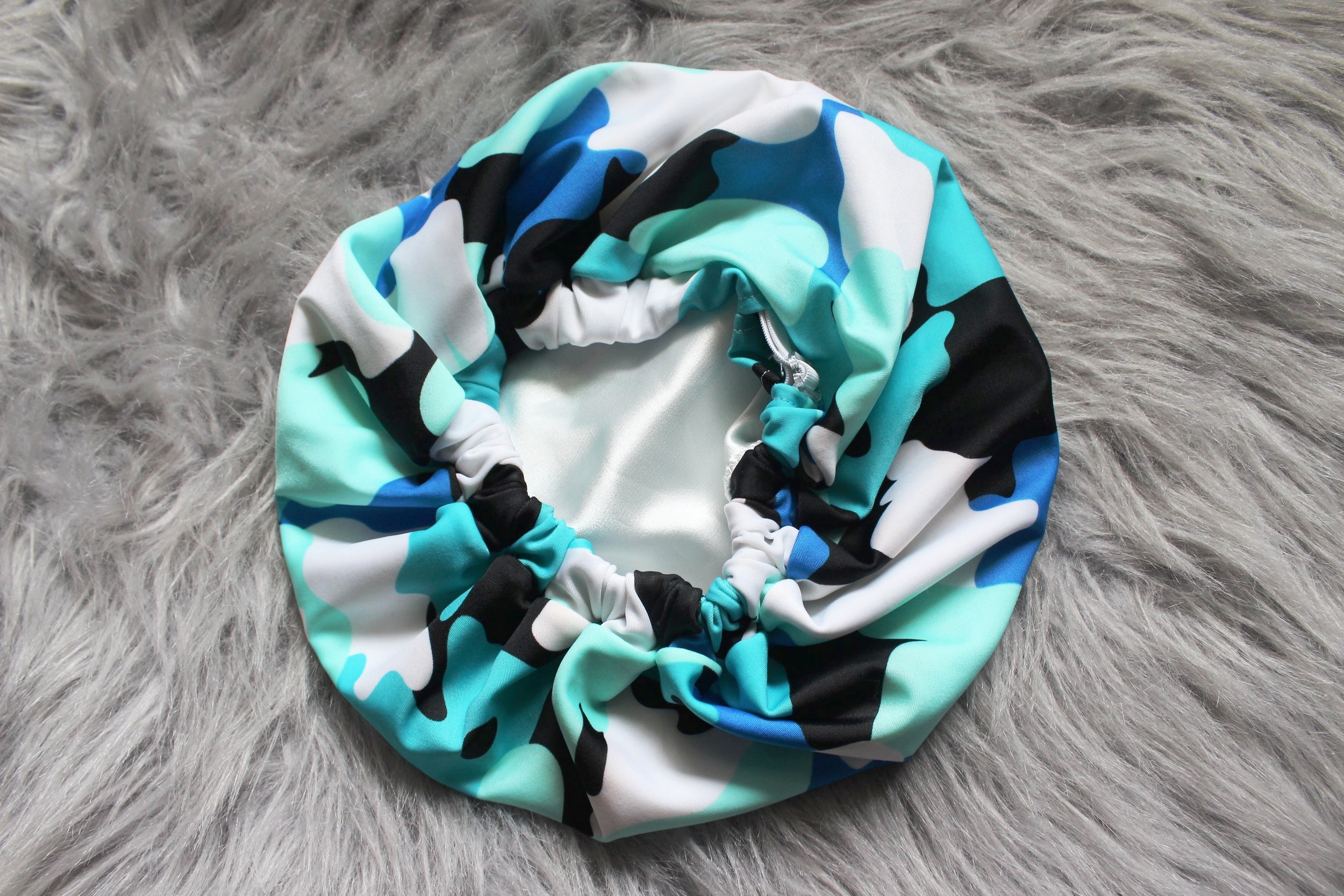 LUXE_Camo_Blue_Bonnet_back.jpg