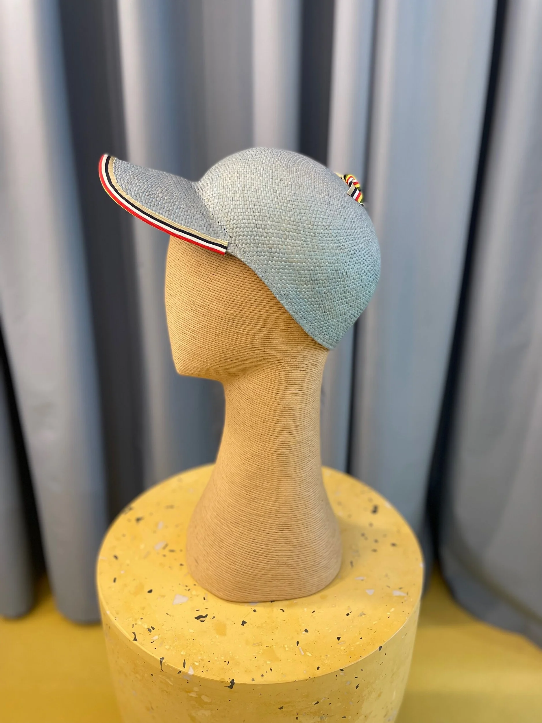 10E526ED-BF30-4689-BA65-0C6E5EE687DE