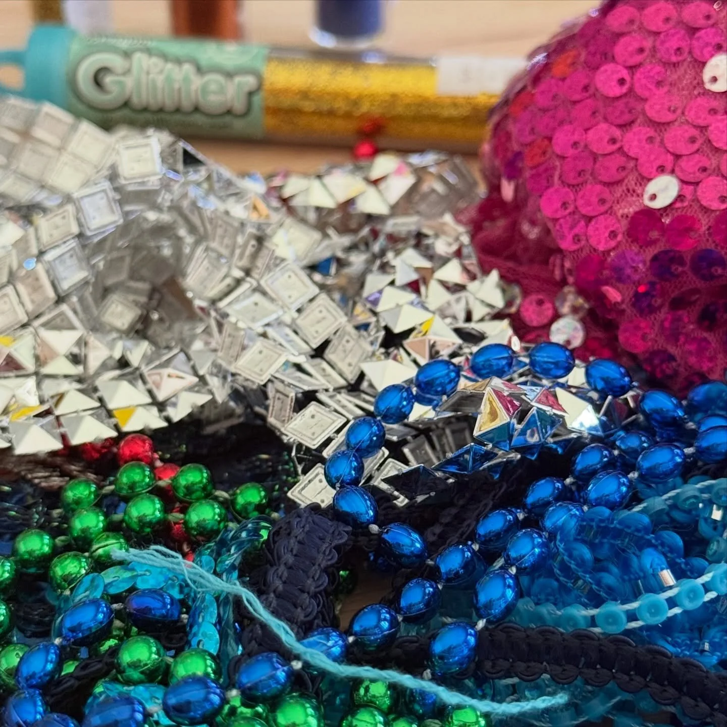 It&rsquo;s that time of year again. 

I will be elbow deep in all things shinny for a week! 

#creativelife #makingthings #create