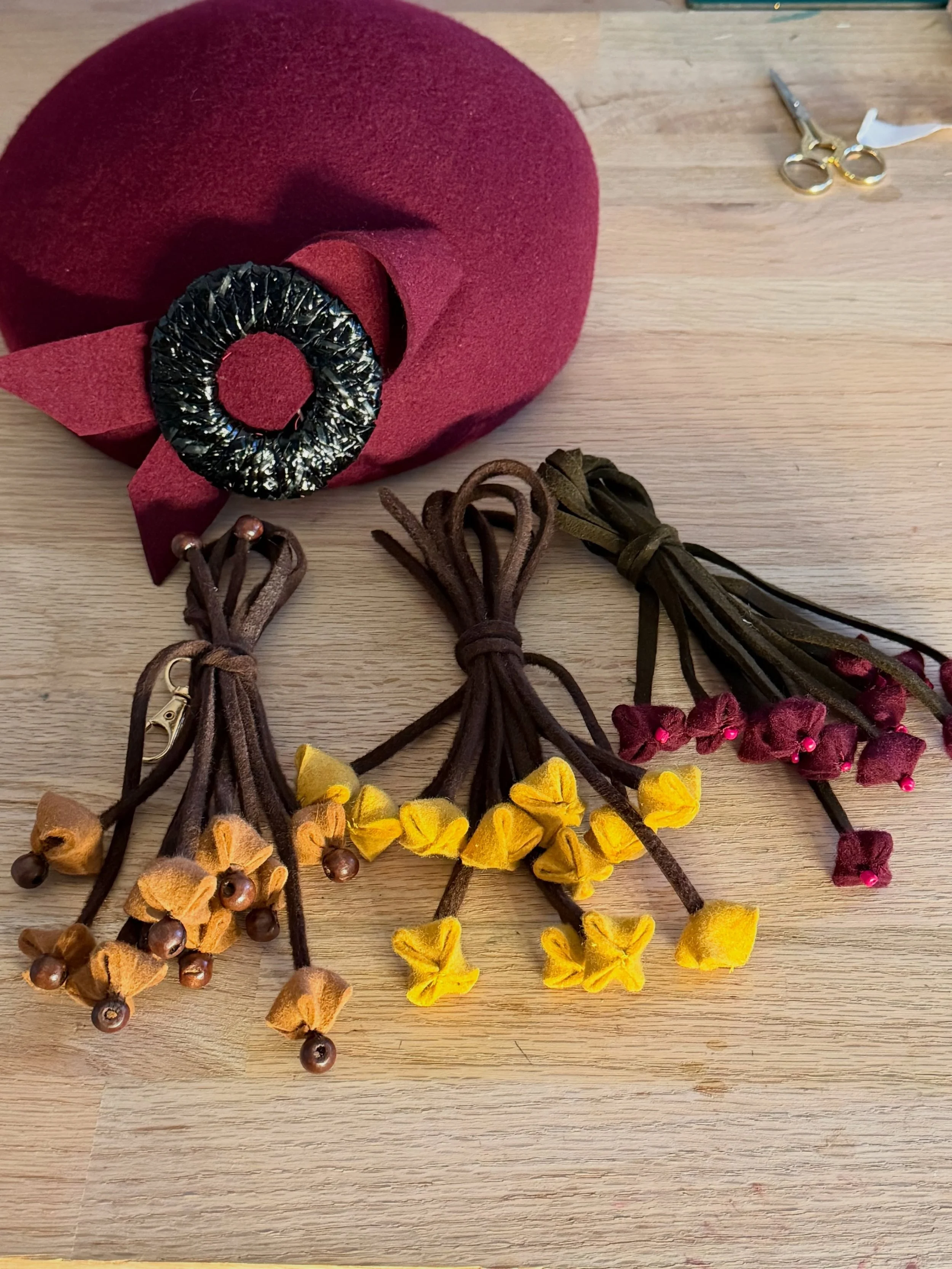 I've made some more of there felt charms. You can add them to your hat, bag or collar. DM me if you&rsquo;re interested. 
#somethingnew #different #fashion #accessories