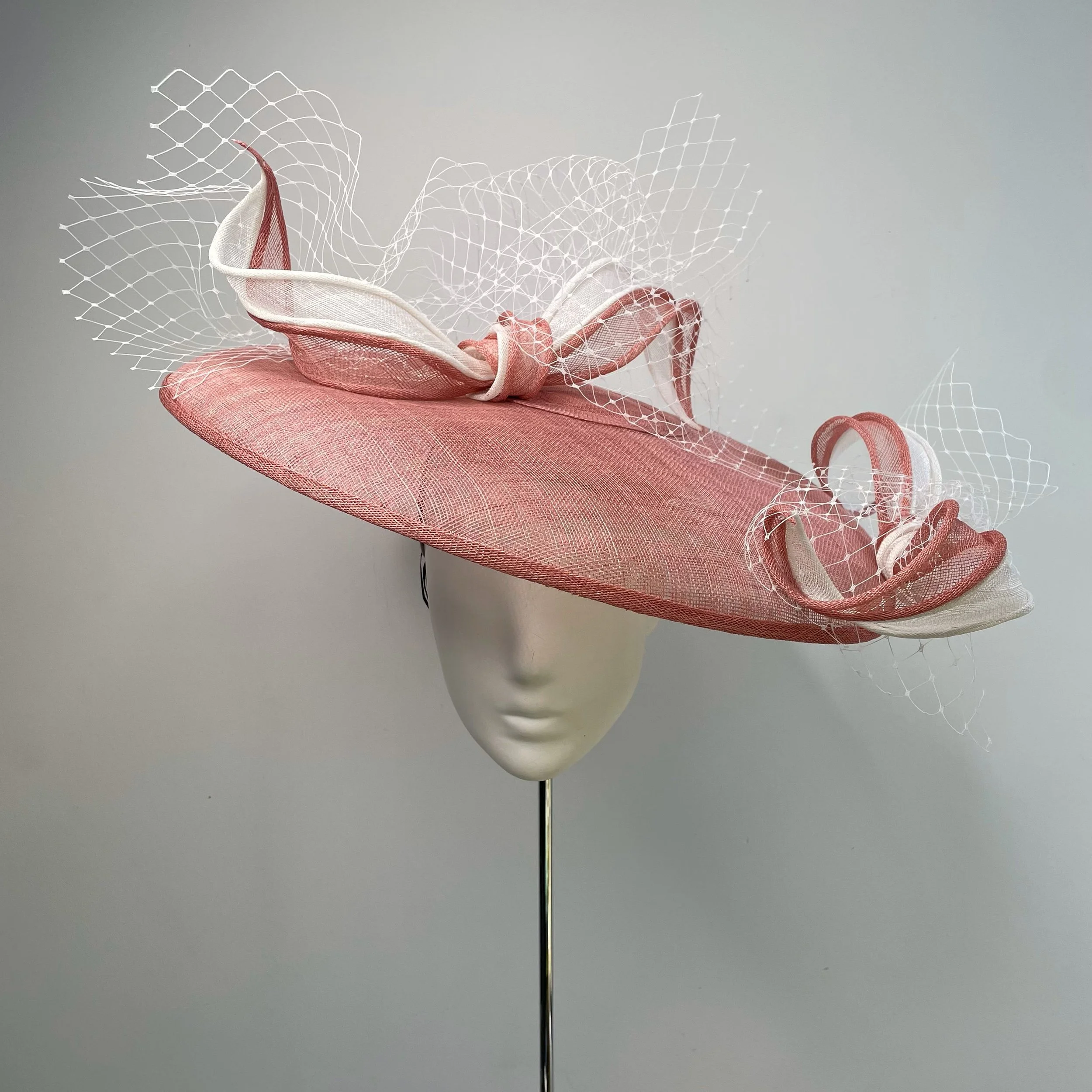 Penny-Wide brimmed hat in Pink