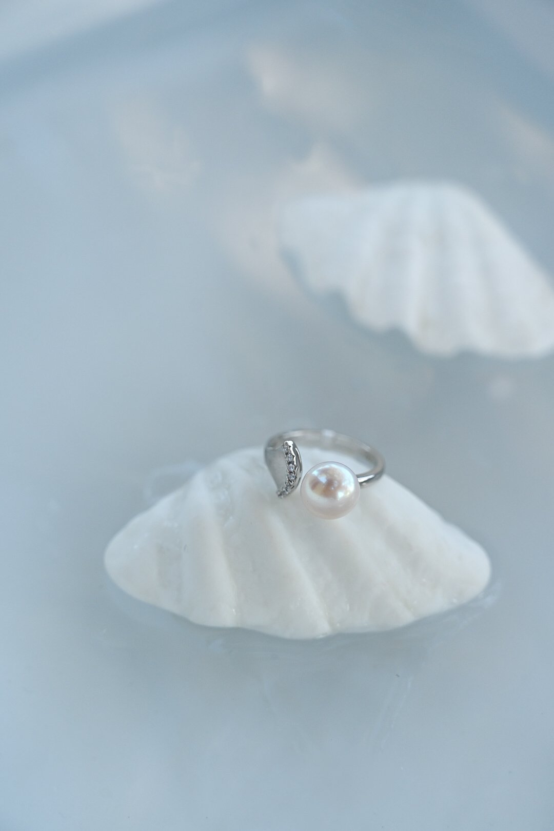 Silver Pearl And Diamond Ring 1.jpeg