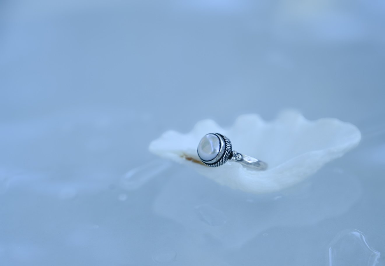 Silver Pearl Ring 1.jpeg