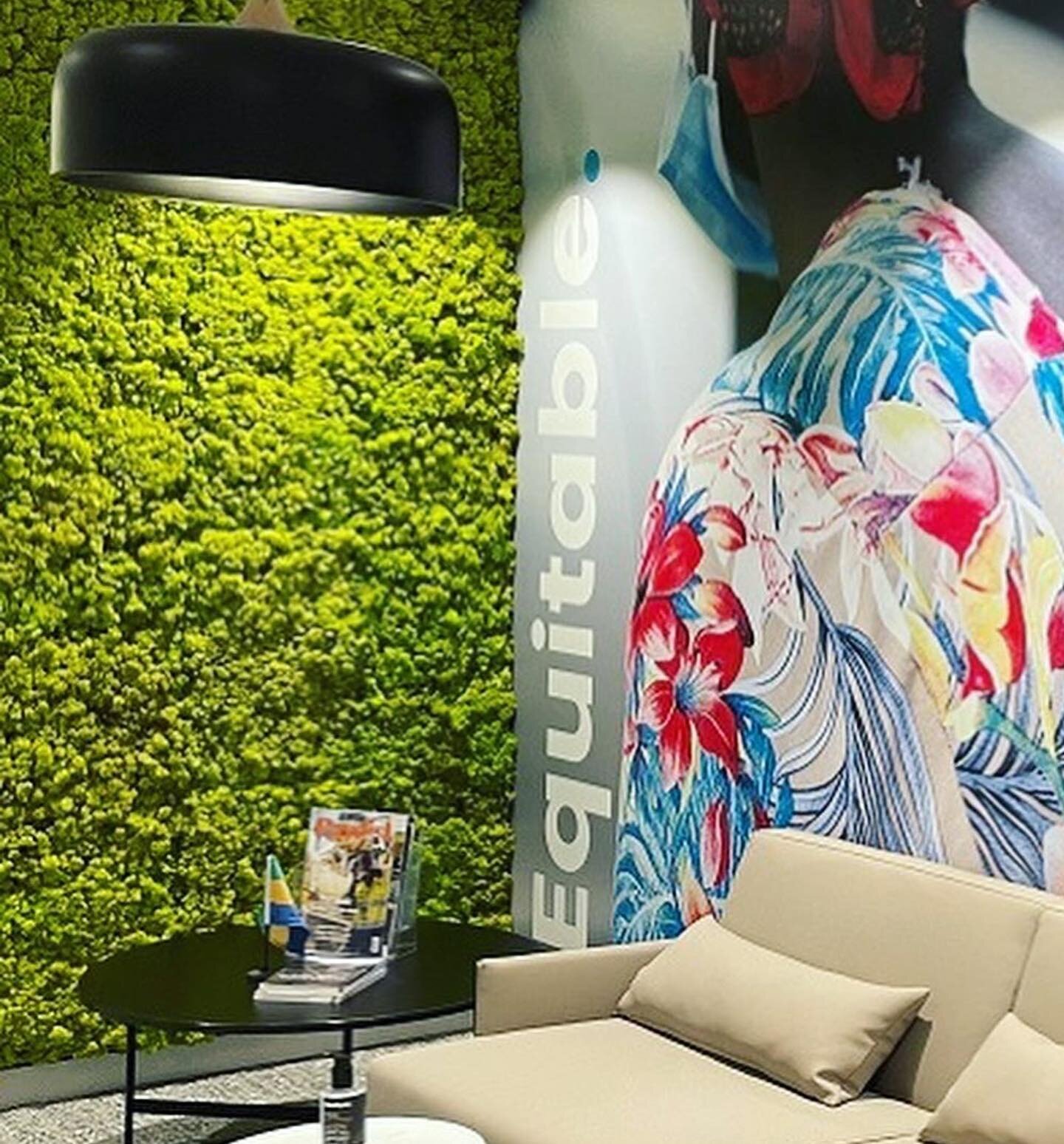 How cool is this reception area for a mining company in the Perth CBD? 💚

✳️✳️✳️By MOSSWALL  in WASABI 
@verdeprofilo 

.
.
#greenwall #perthcbd #biophilicdesign #interiorsperth #perthinteriordesign #australianinteriors #australianinteriordesign #re