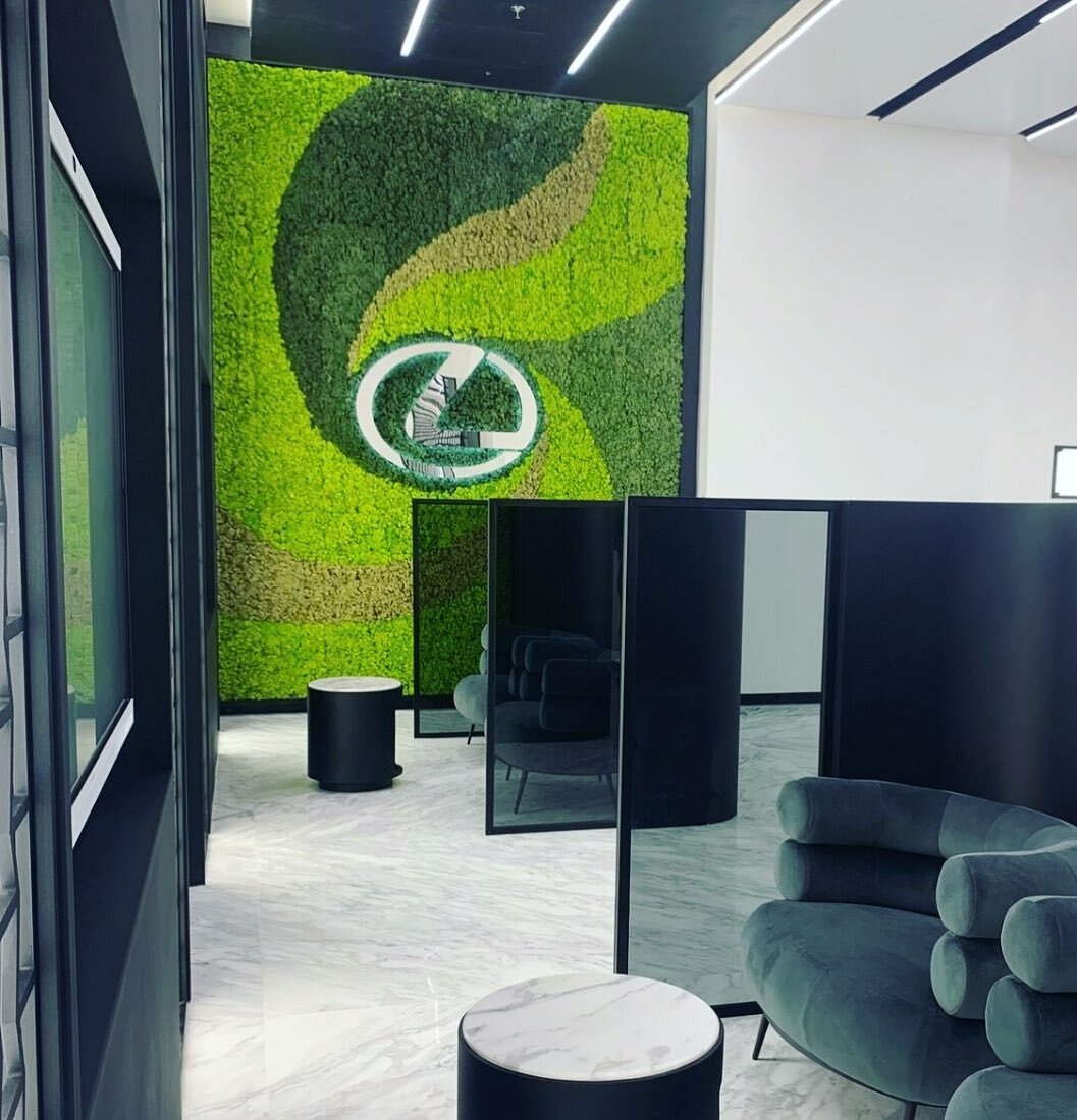 MOSSwall&reg;️, the innovative system for indoor Vertical Gardens ❇️❇️❇️

It offers endless design possibilities that go beyond the concept of vertical walls: company
logos, design compositions, elegant
material combinations, etc.
Thanks to the versa