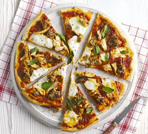BBC Good Food festive turkey pizza