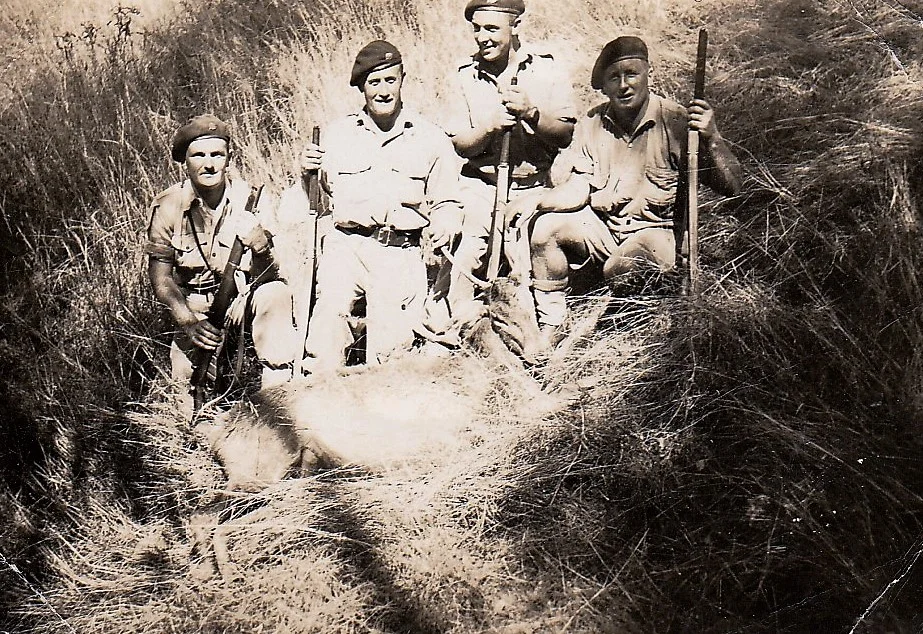 Soldiers of the 8th Cavalry Regiment (Victorian Mounted Rifles) on patrol Northern Territory 1942.