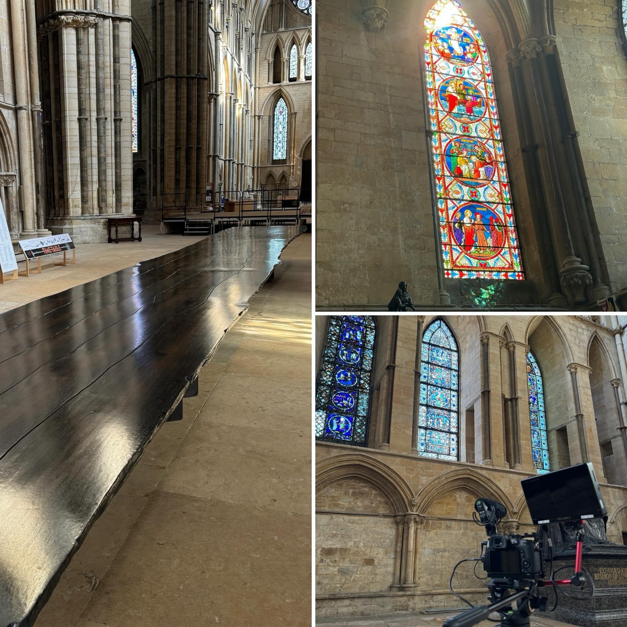 It's great filming outside Lincoln Cathedral, even better inside. Such a magnificent building. It's worth going to see the Jubilee Oak Table, 5,000 years in the making!🎥🎬