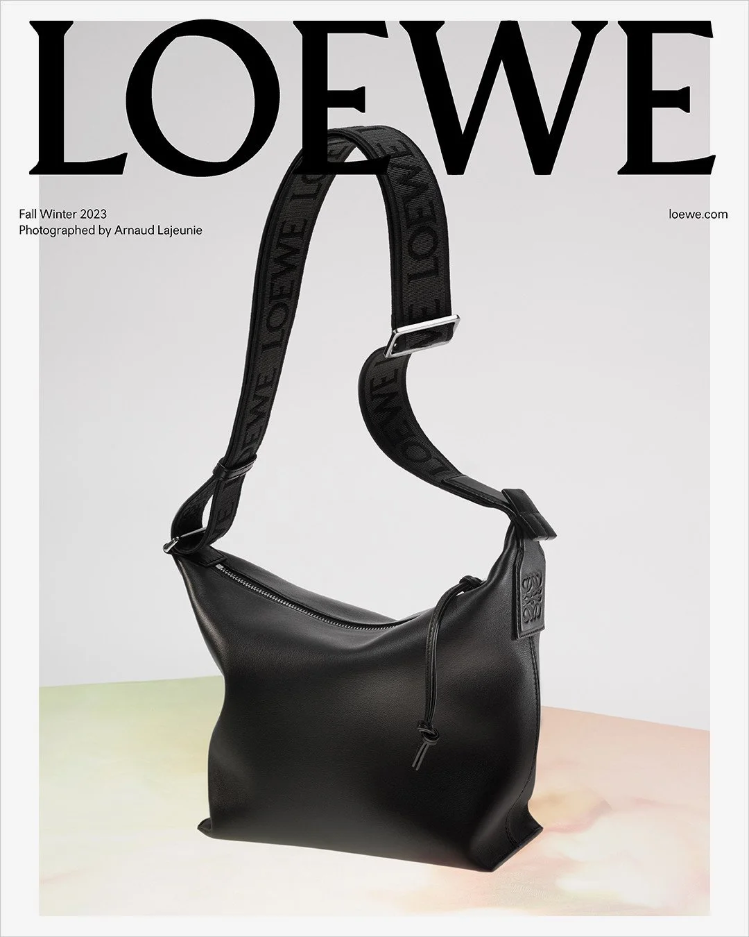 loewe-fw23-245-japan-campaign-sl-rgb-cropped-1080x1350-sl-4801-layout-1600x.jpeg