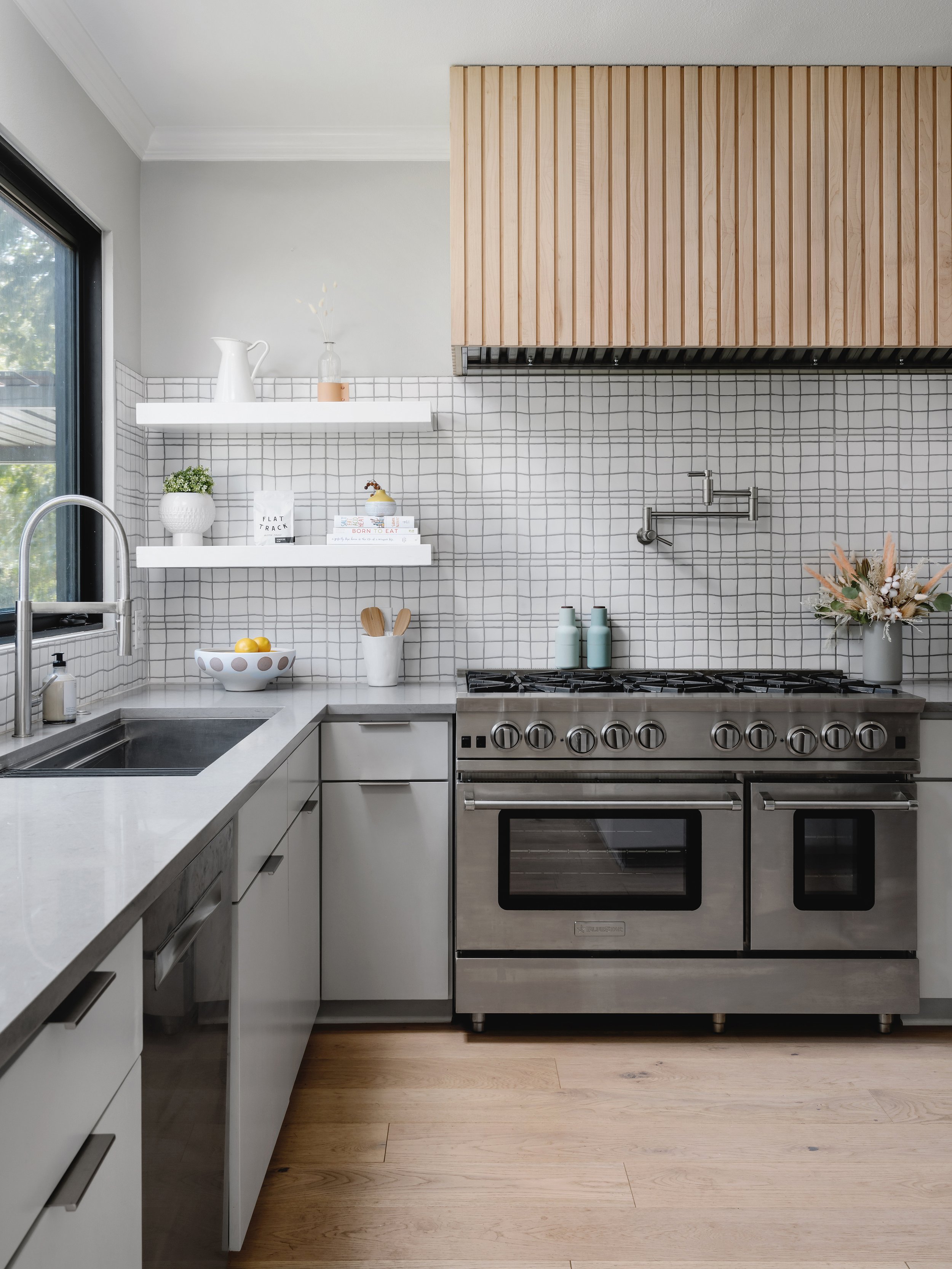 Scandinavian and mid-century modern style kitchen remodel 