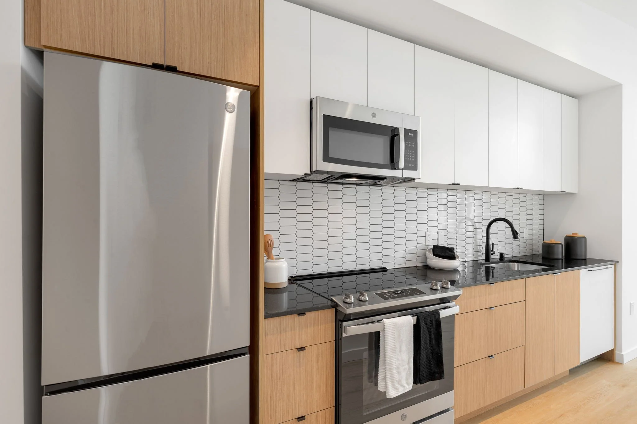 1208 E Remington Ct Unit 501, Seattle WA_0011.jpg