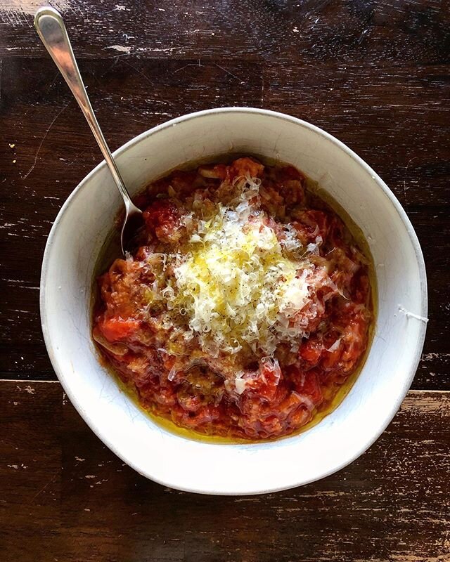 One thing from 2019 I am absolutely taking with me into 2020: pappa al pomodoro. I buy too many tomatoes because I miss summer, and I always seem to have a heel of nice bread slowly shrinking and drying away on my counter, too hard to even bust into 