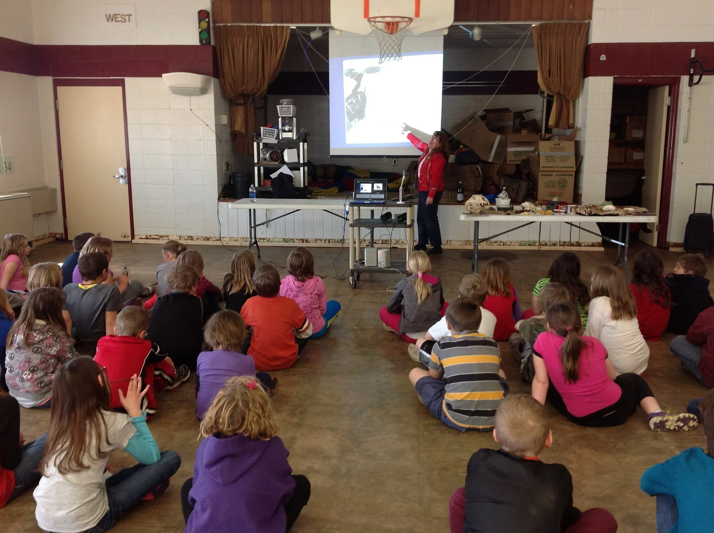 LAL talking at DV.JPG