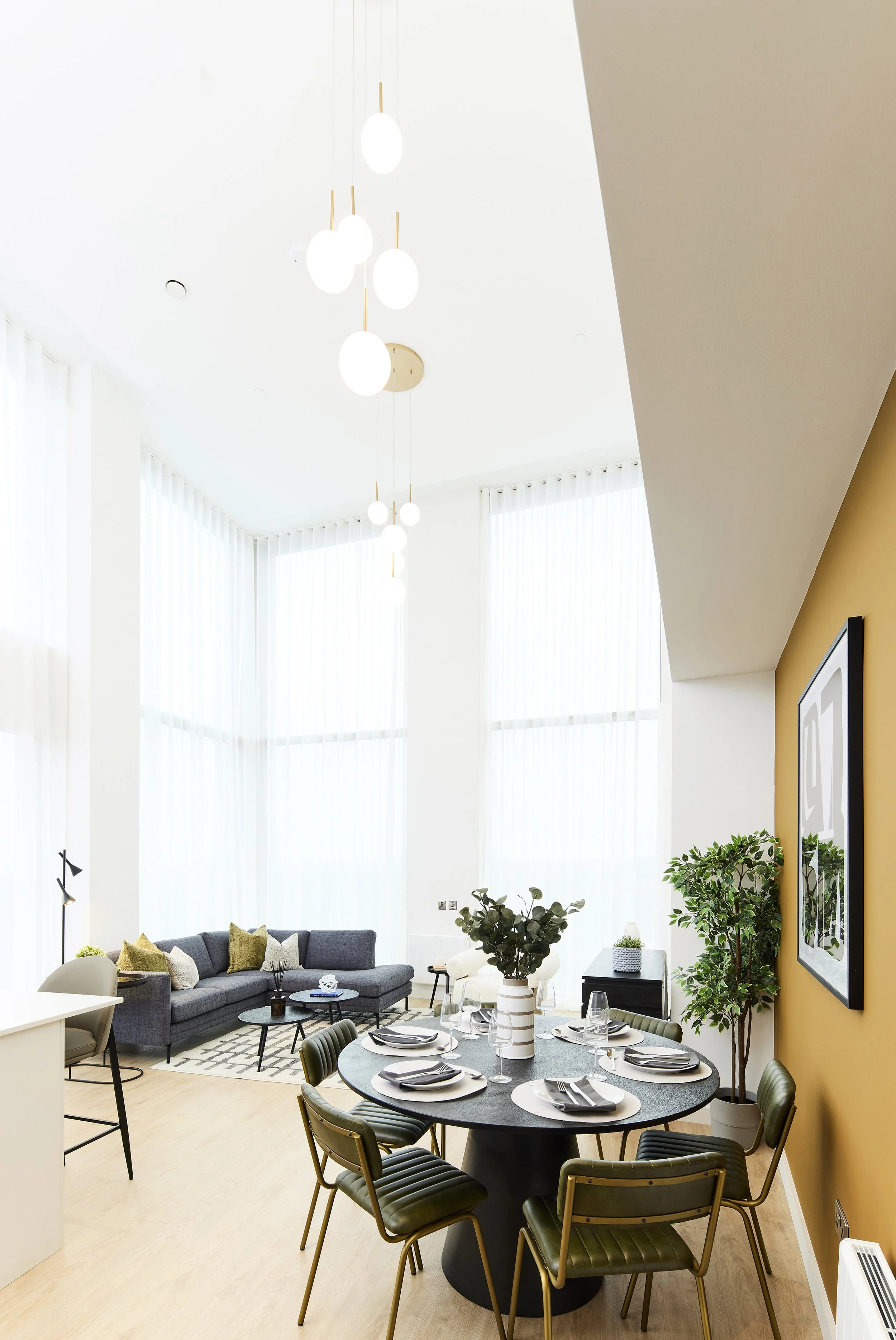 Eglinton Place_3 Bed Penthouse_01.jpg