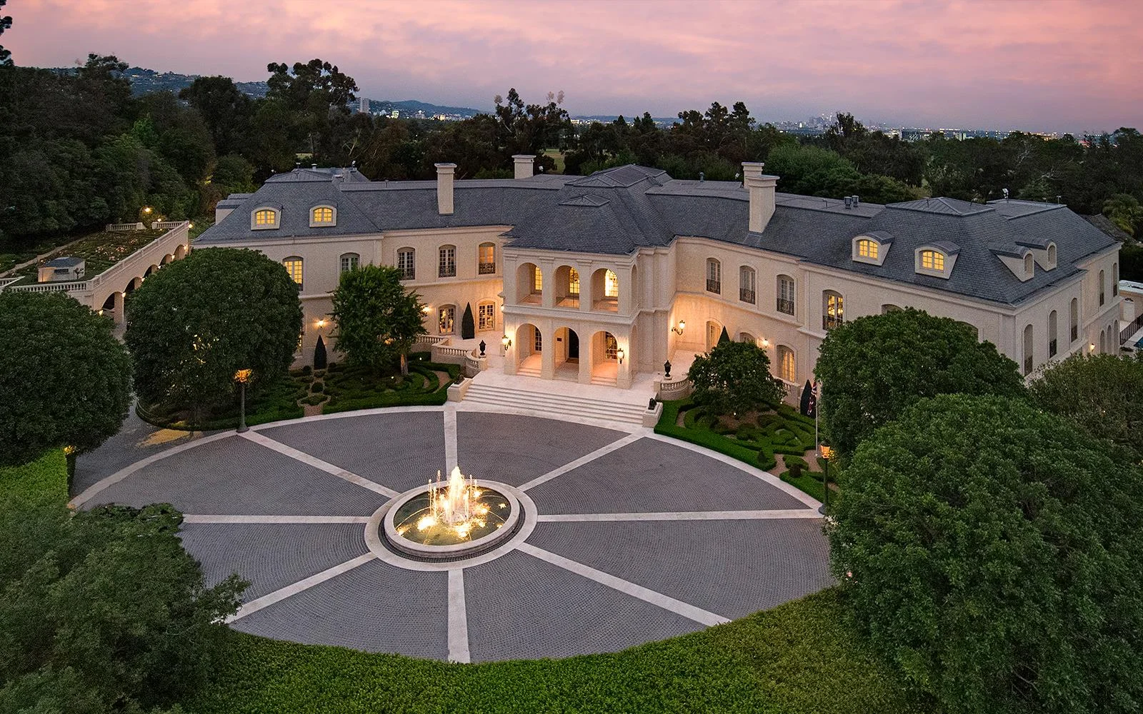 The Spelling Estate Listed For $200M. Estate managed and represented by Ismael.