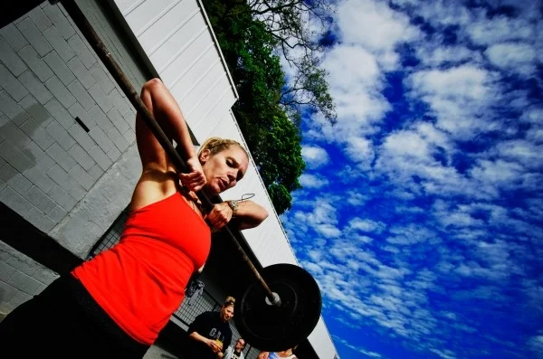 Jenn doing High-pulls
