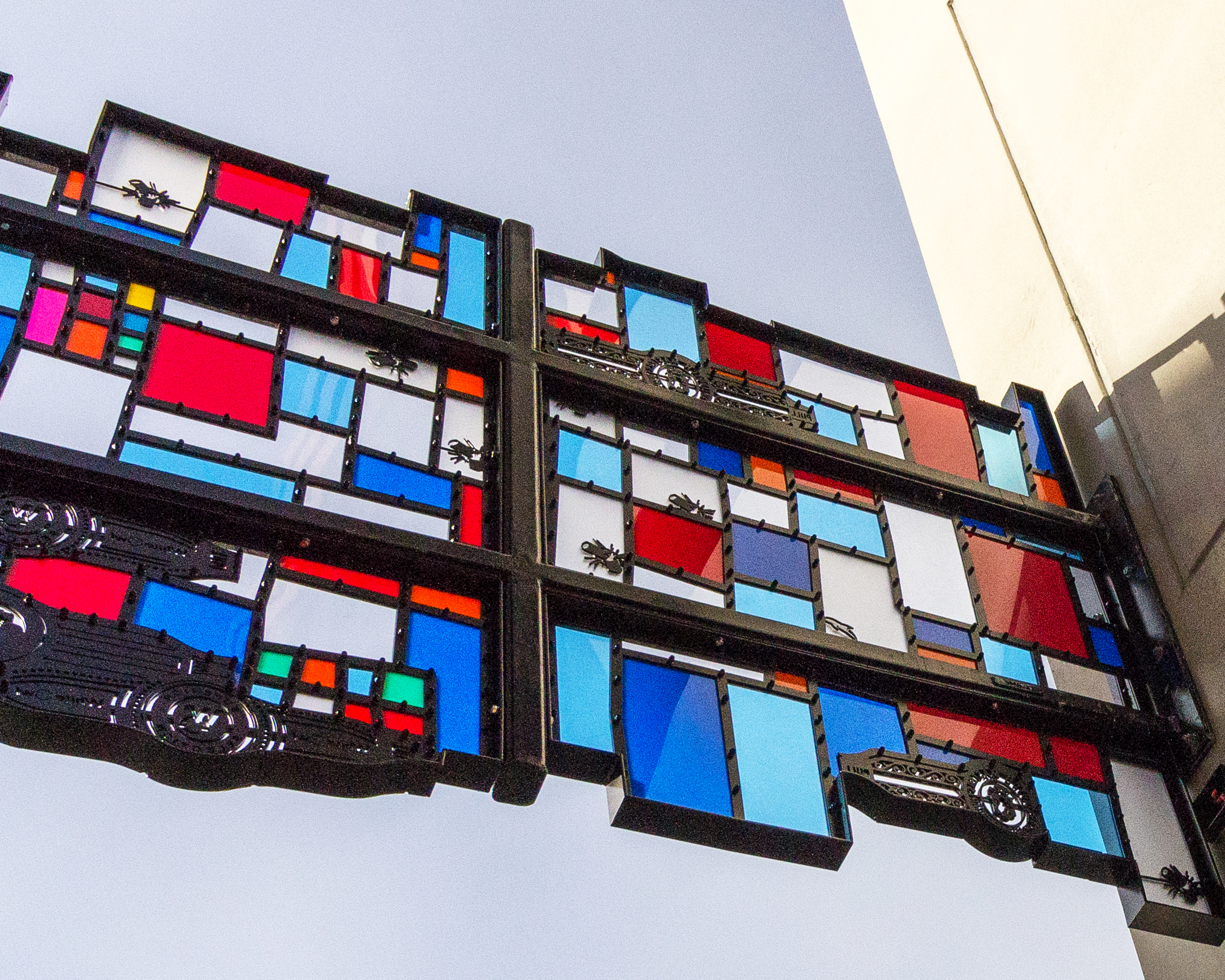 Tom Fruin — The Belt