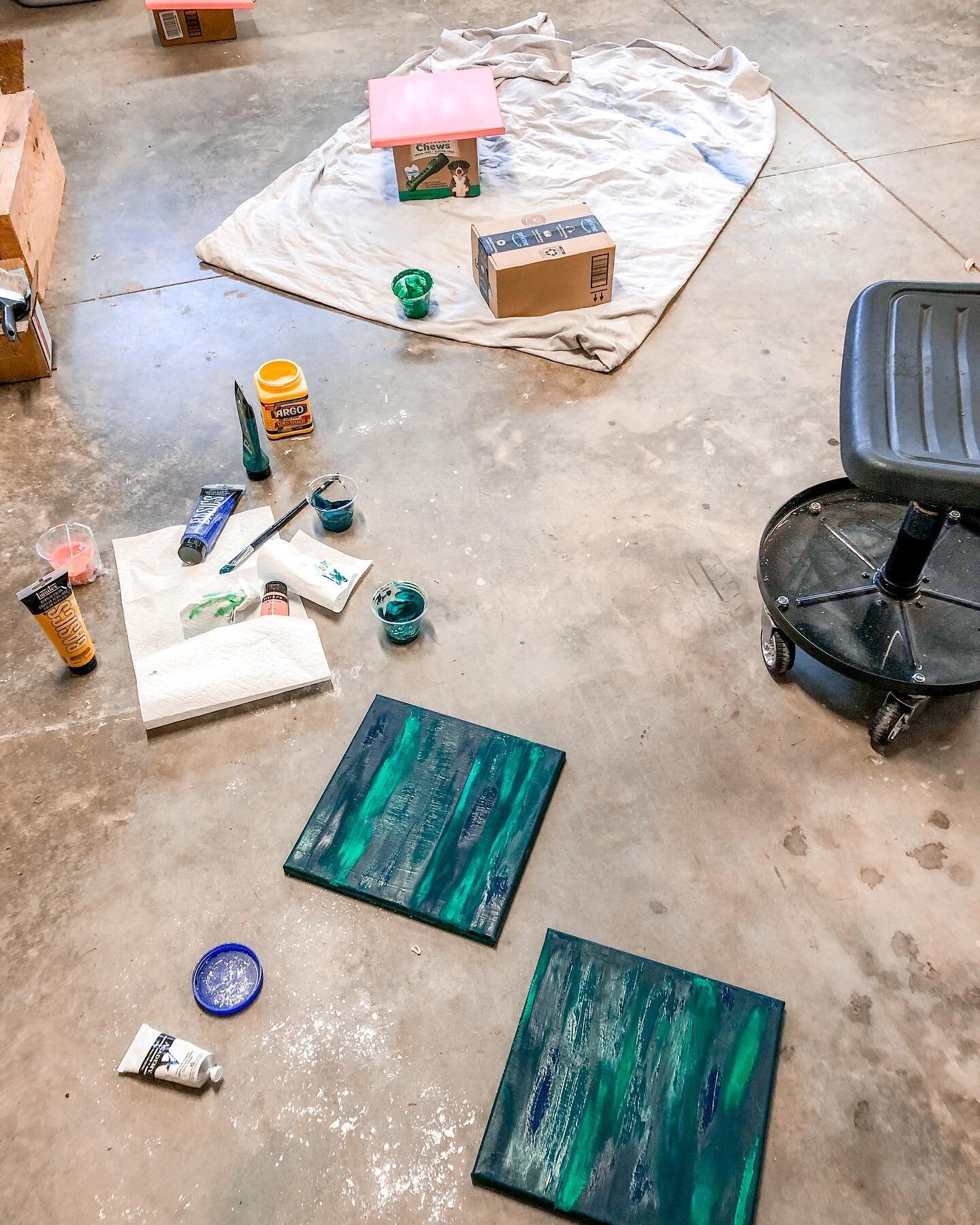 Seriously wonder what it would be like to have a real studio space instead of working on the floor of my husband&rsquo;s woodworking shop aka our garage 🙃 creating is like therapy for me. I&rsquo;m able to tune out the world and be present whether I