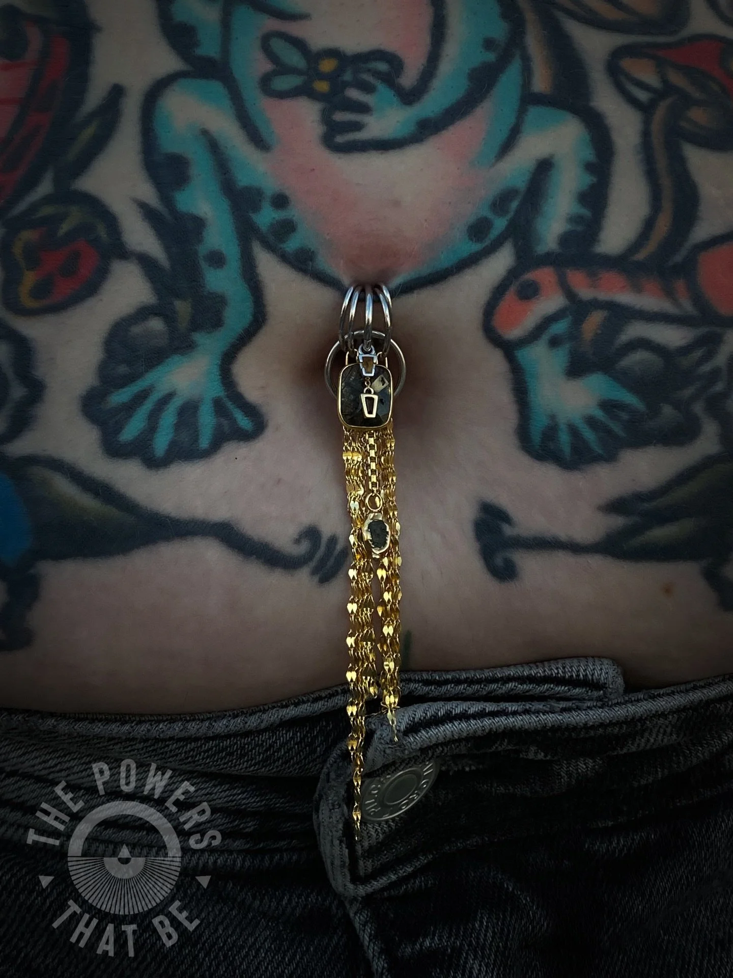 In case we weren&rsquo;t already drooling over @loverboy.ilo &lsquo;s navel, we added even more reasons to be✨

@gogosavvy added some more rings and charms to @loverboy.ilo &lsquo;s navel stack 🤩 what started as a passing, &ldquo;I think my navel pi