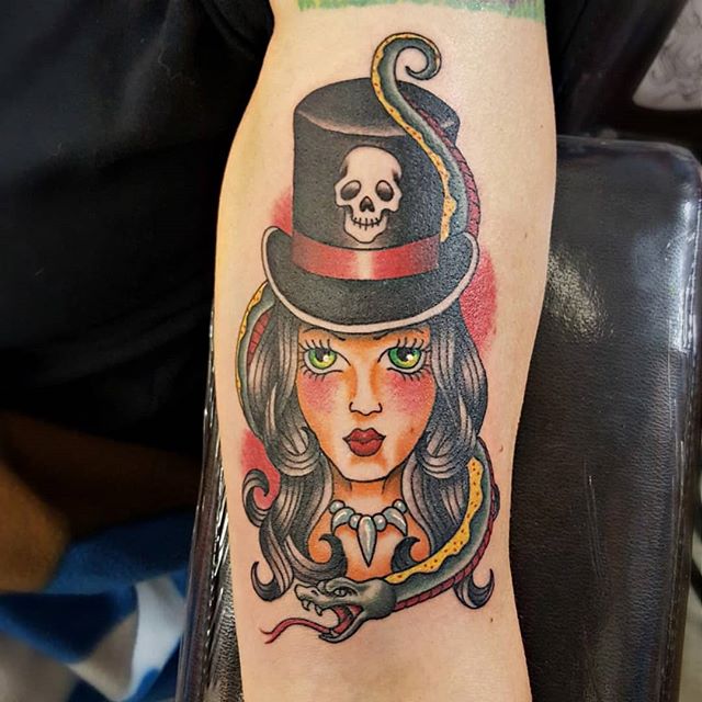Fun one to do ! This was a referenced  design that was brought to me by the client with a few changes to it . #heavydutytattoo #ogden #tattoo #brandonlewismachines #utah #ogdentattoos #colortattoo #tattooedgirls  #voodoogirl #utahtattoos