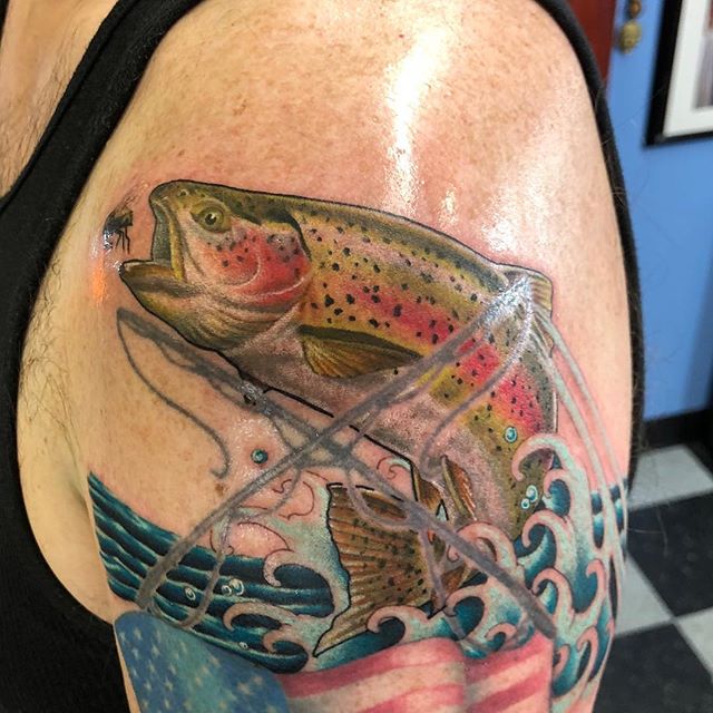 Had fun makin this lil #cutthroattrout #tattoo a while back and look forward to adding background and fixing the fishing rods thanks for lookin! #heavydutytattoo #fishtattoo #fishing #utah #ogden #brandonlewismachines #ogdentattoo #utahtattoo #colort