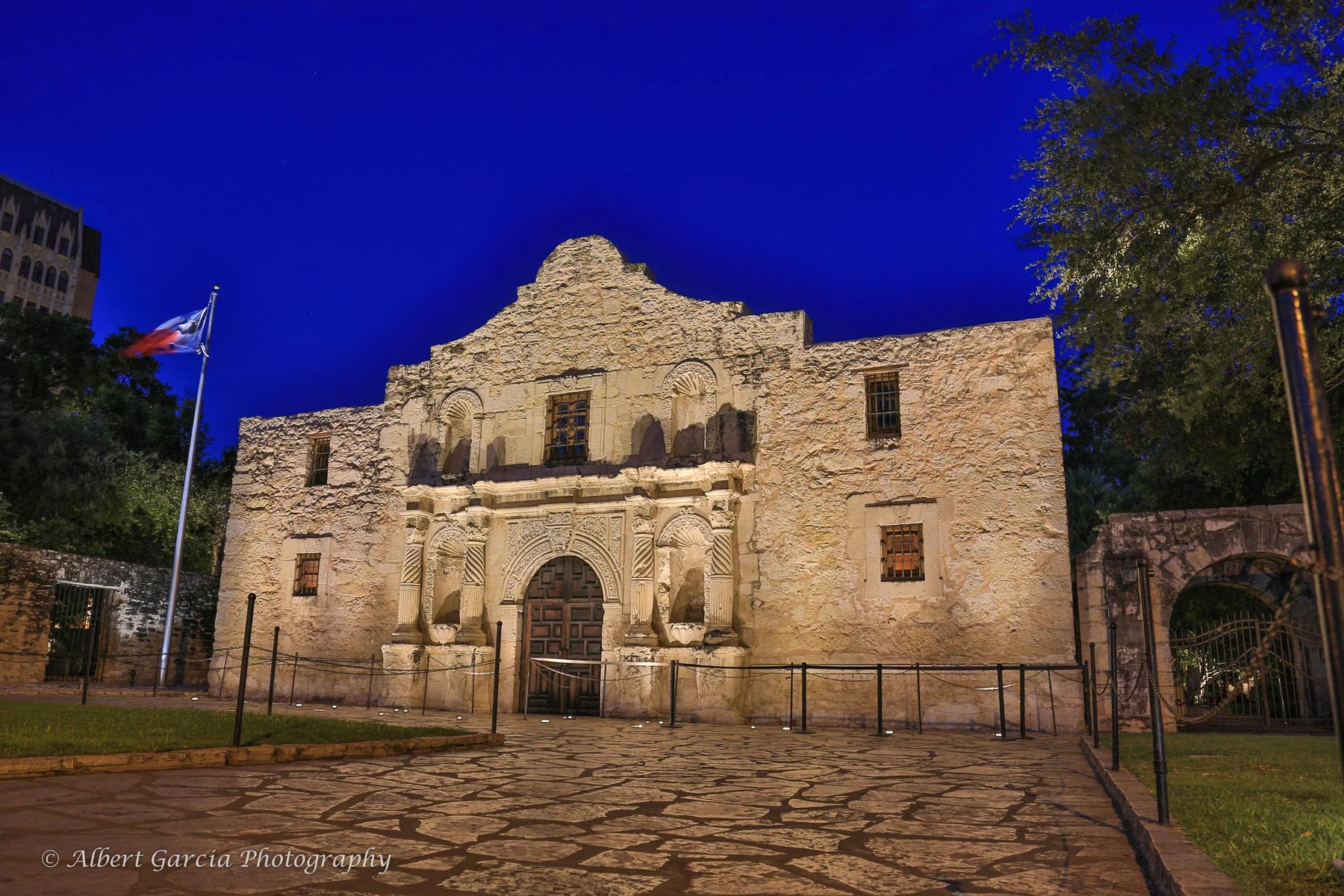 alamo.jpg